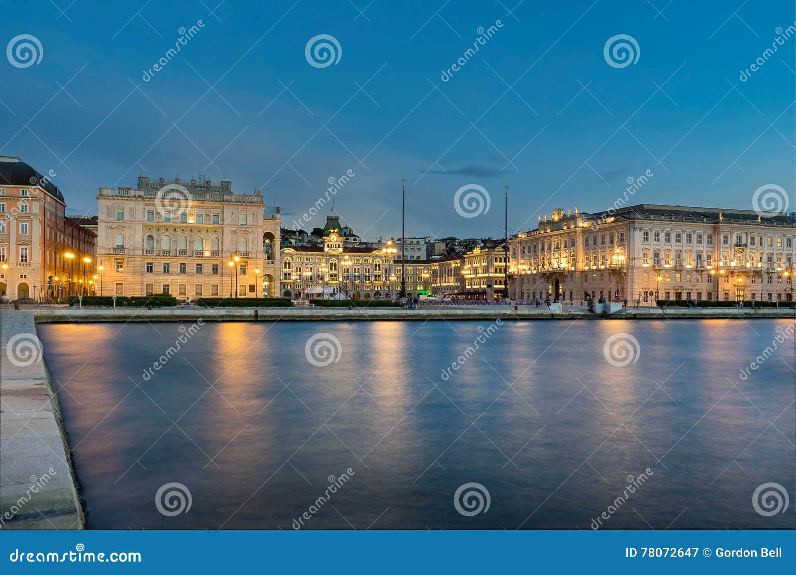 the piazza dell unita d italia