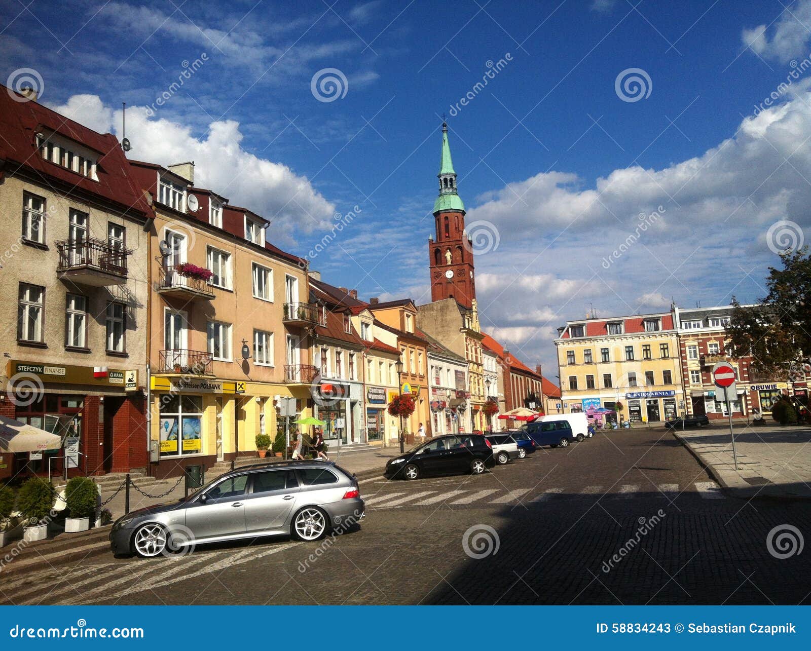 La piazza di Starogard Gdanski, Polonia