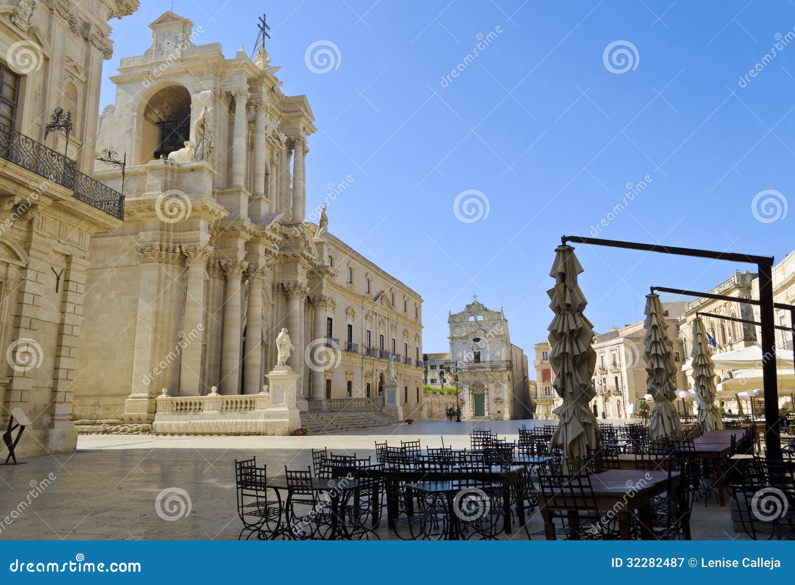 piazza duomo in siracusa - sicily, italy