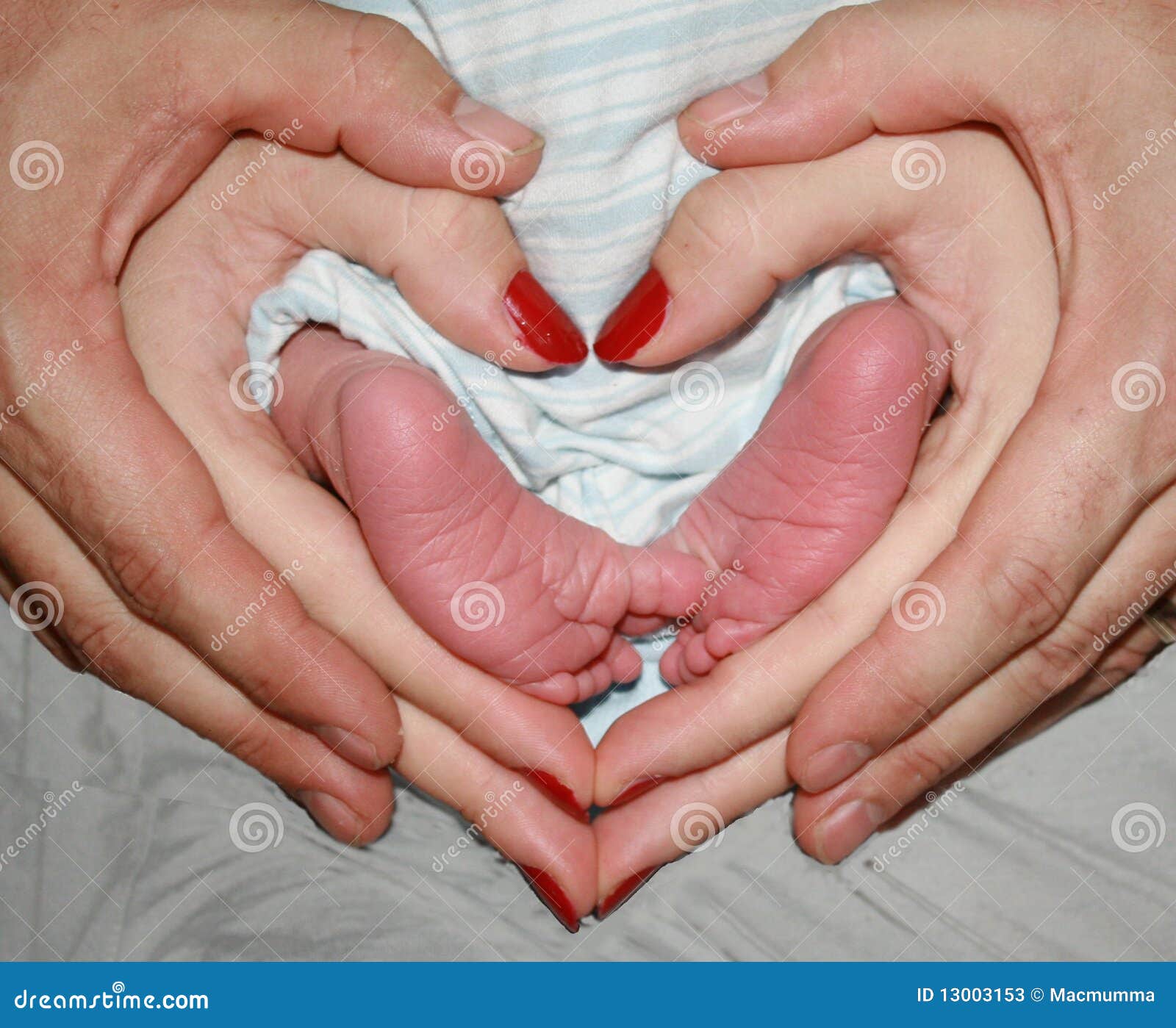 Piccoli Piedi Belli Immagine Stock Immagine Di Bambini