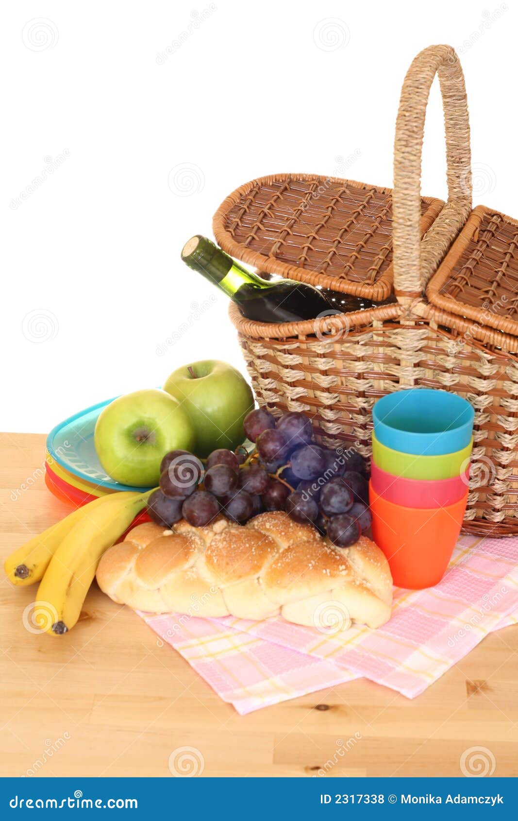 Picnic basket stock photo. Image of cups, trip, wine, piknik 2317338