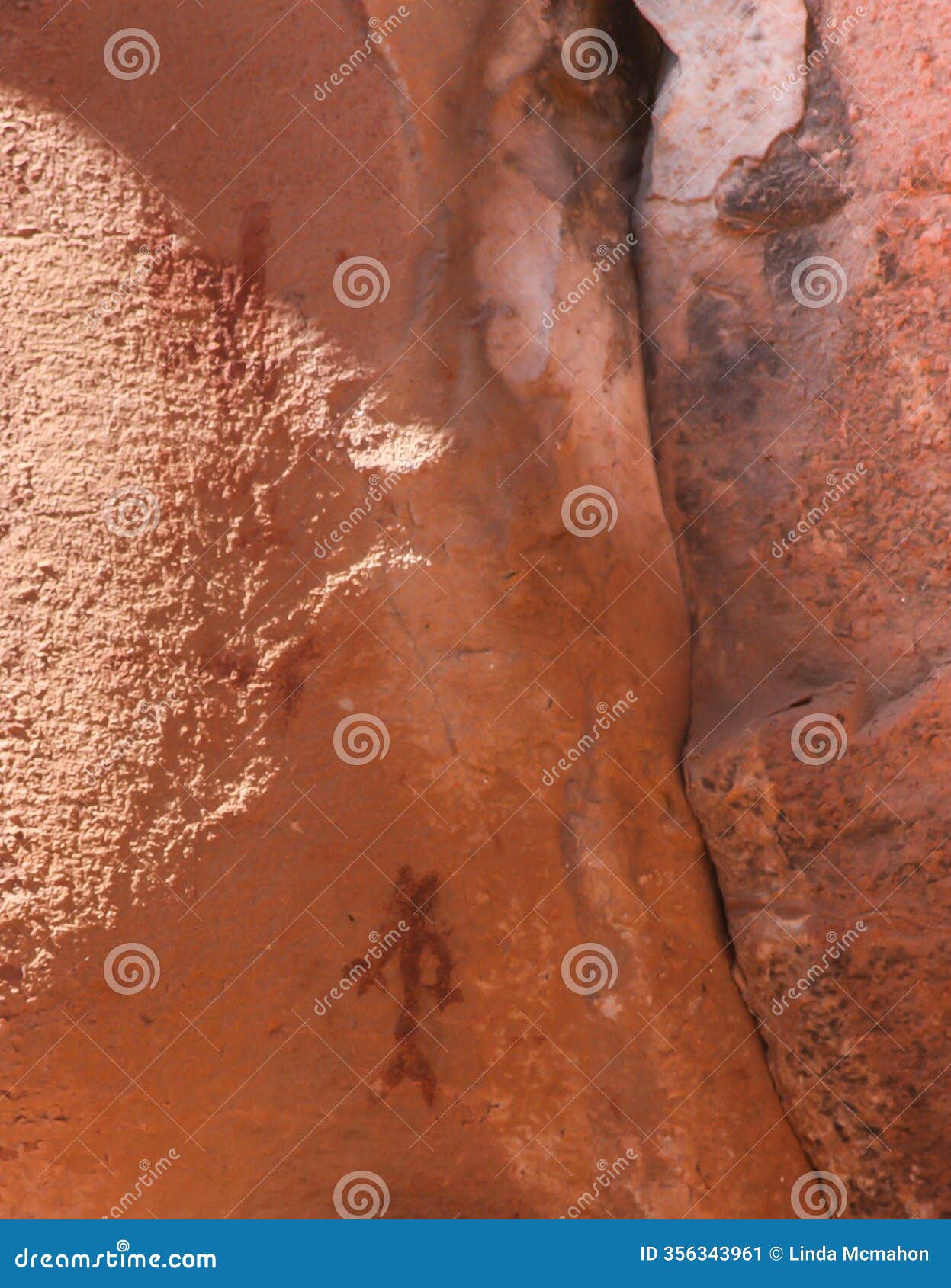 pictographs are a key feature of the honanki heritage site in the of sedona, arizona atea. (usa)
