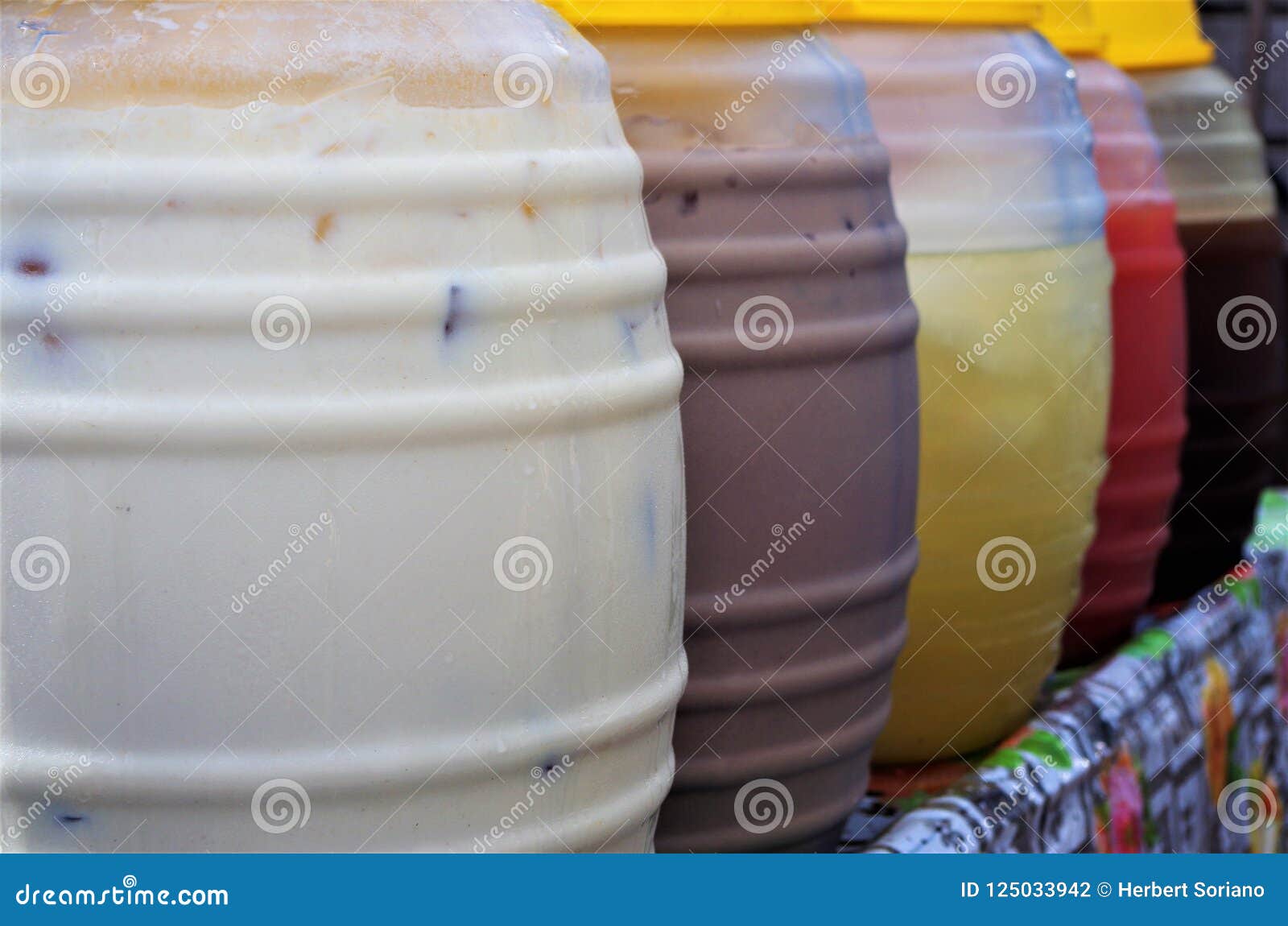 picture aguas frescas in a honduras market tegucigalpa 2