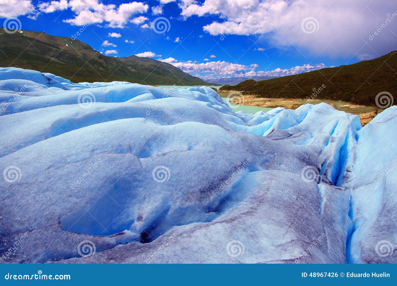 picture captured in perito moreno glacier in patagonia (argentina)
