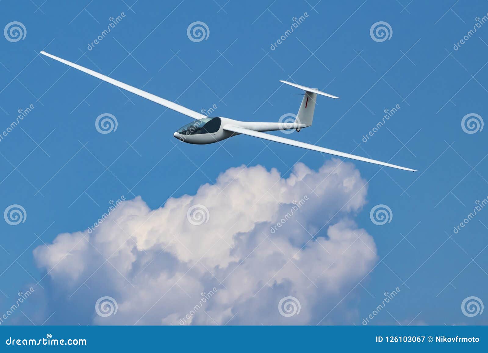 glider plane flying