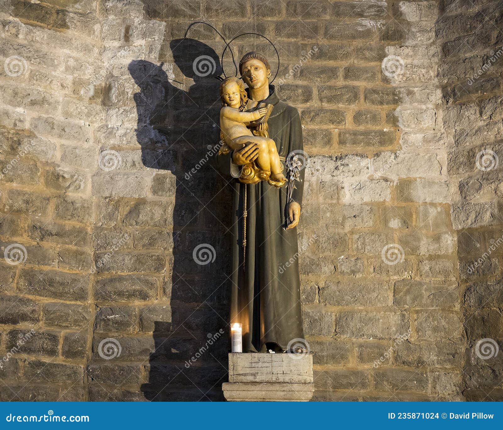 statue of saint anthony of padua inside the basilica de santa maria del mar in the ribera district of barcelona, spain.
