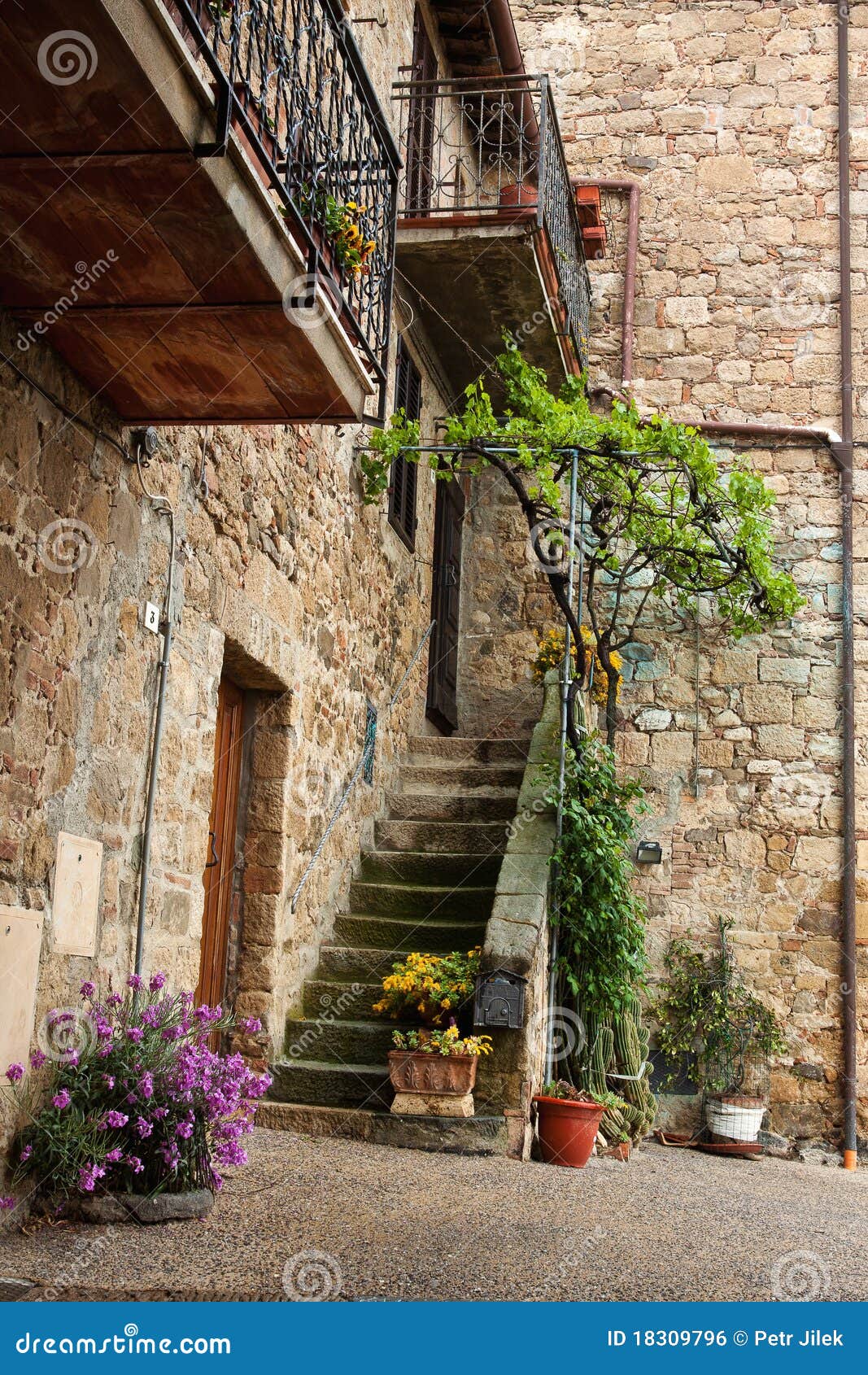 picturesque nook of tuscany