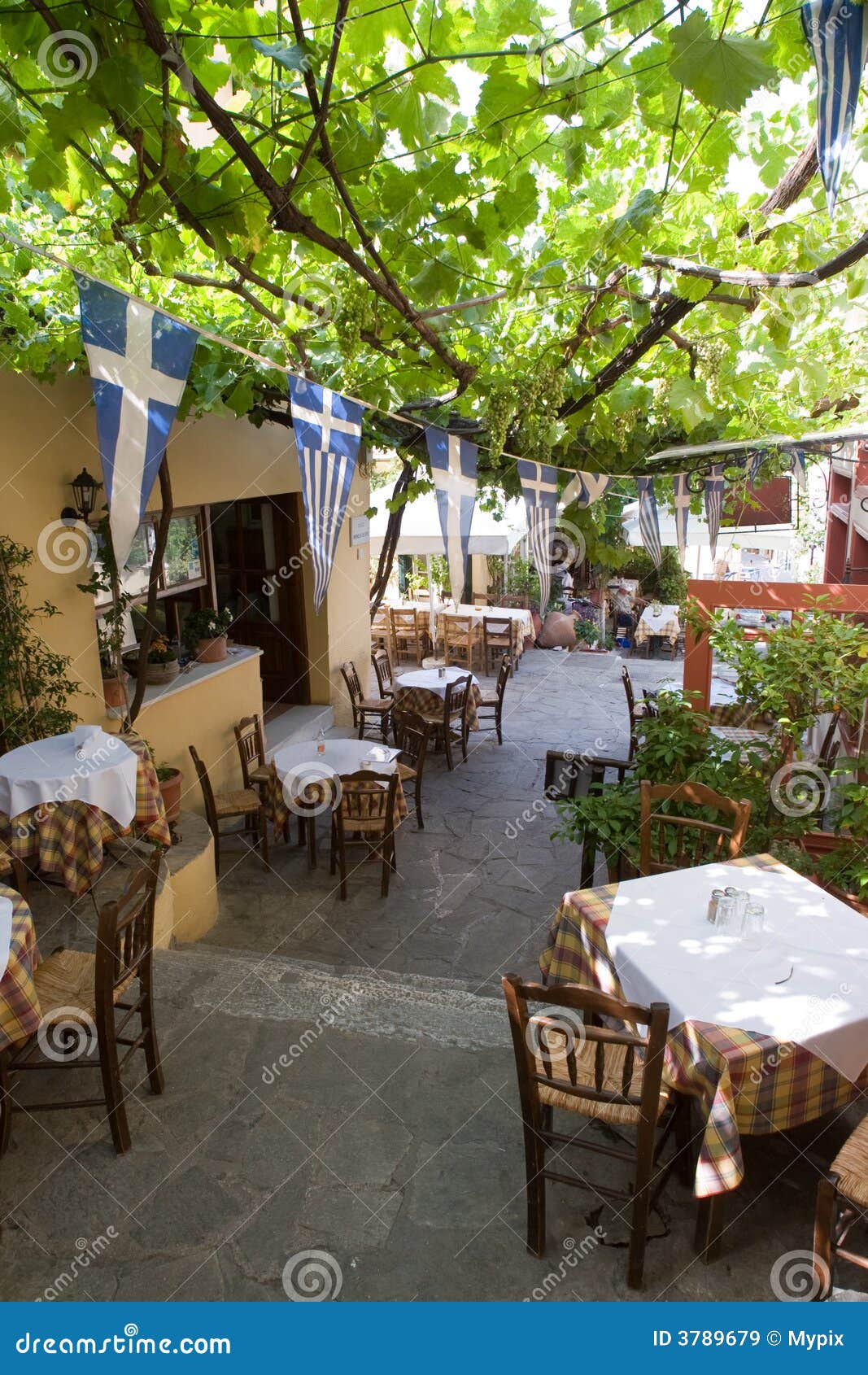 picturesque restaurant in athens