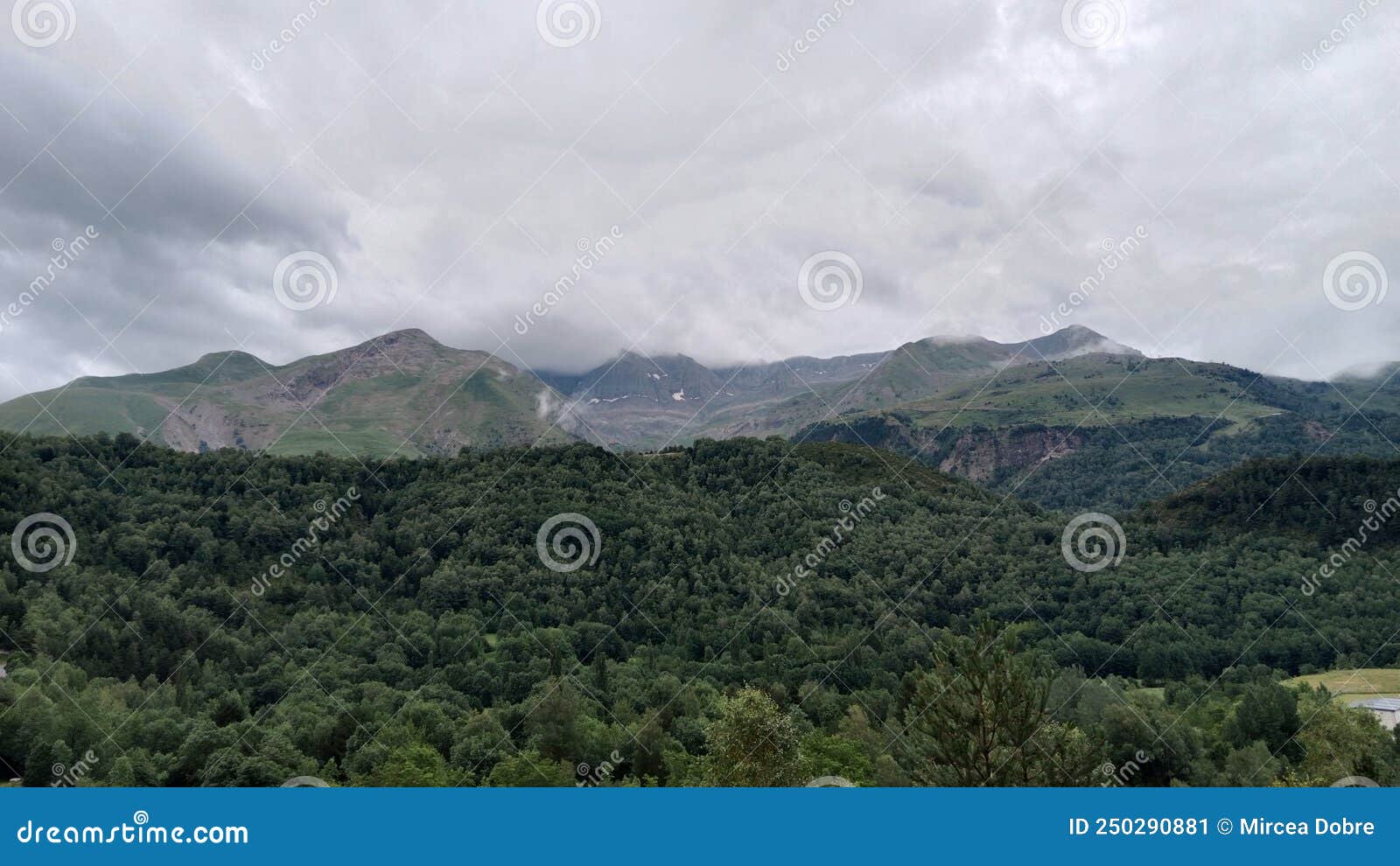 the picturesque town of panticosa, huesca, espaÃÂ±a.