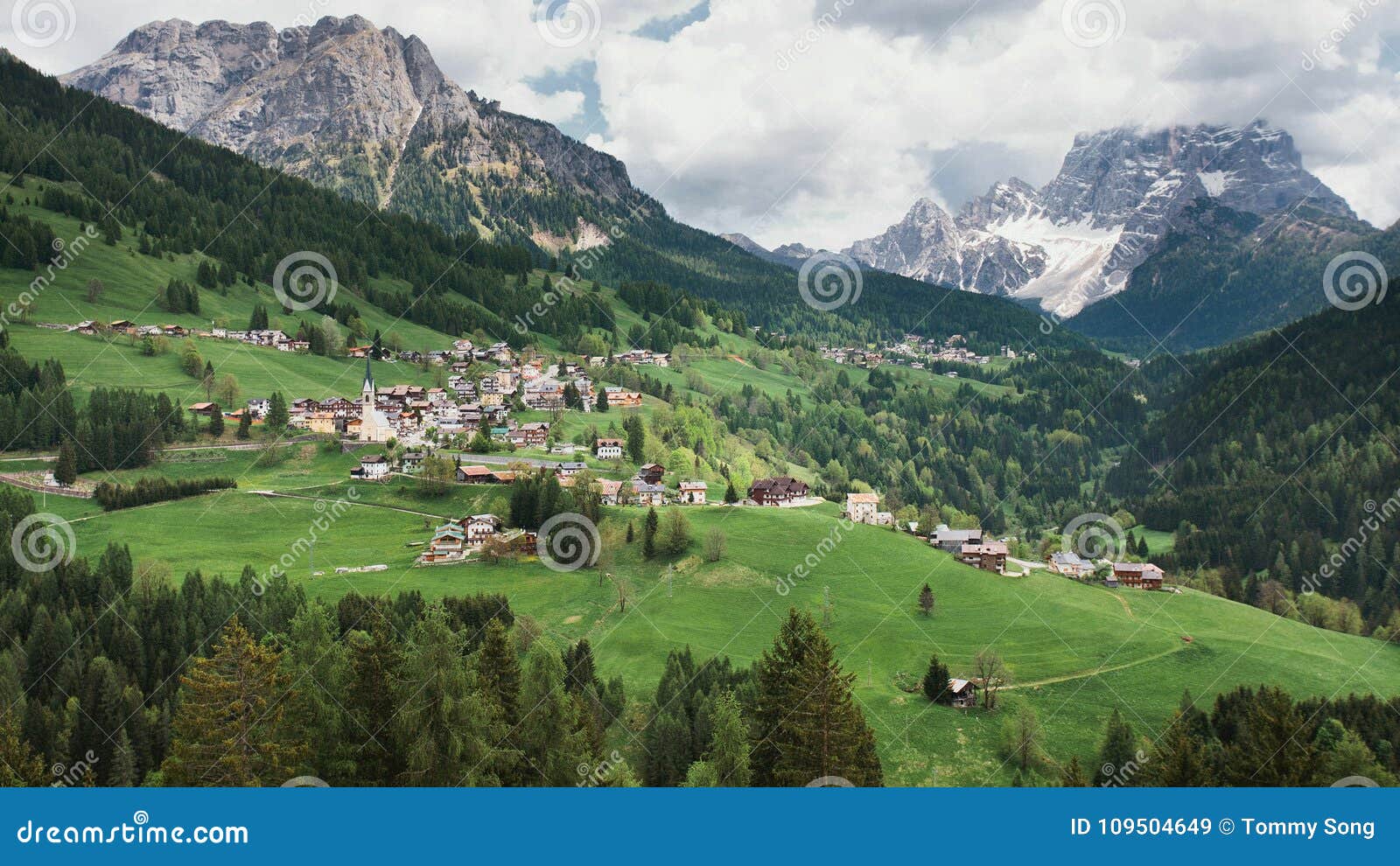 Picturesque Village In The Italian Alps Stock Image Image Of Valley