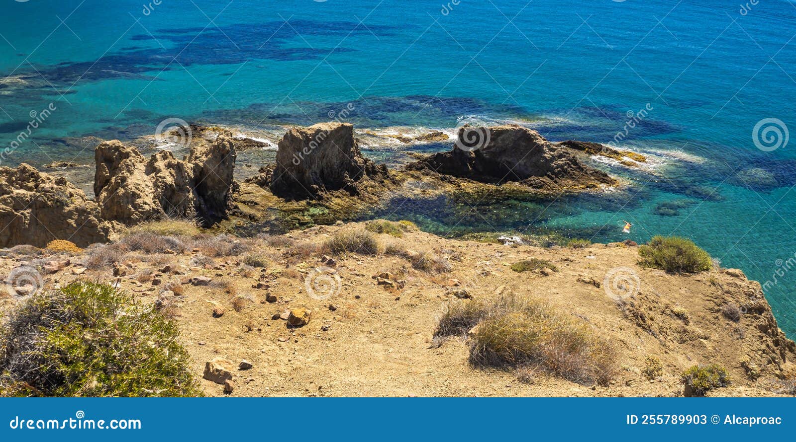 piedra del agujero, cabo de gata-nÃÂ­jar natural park, spain