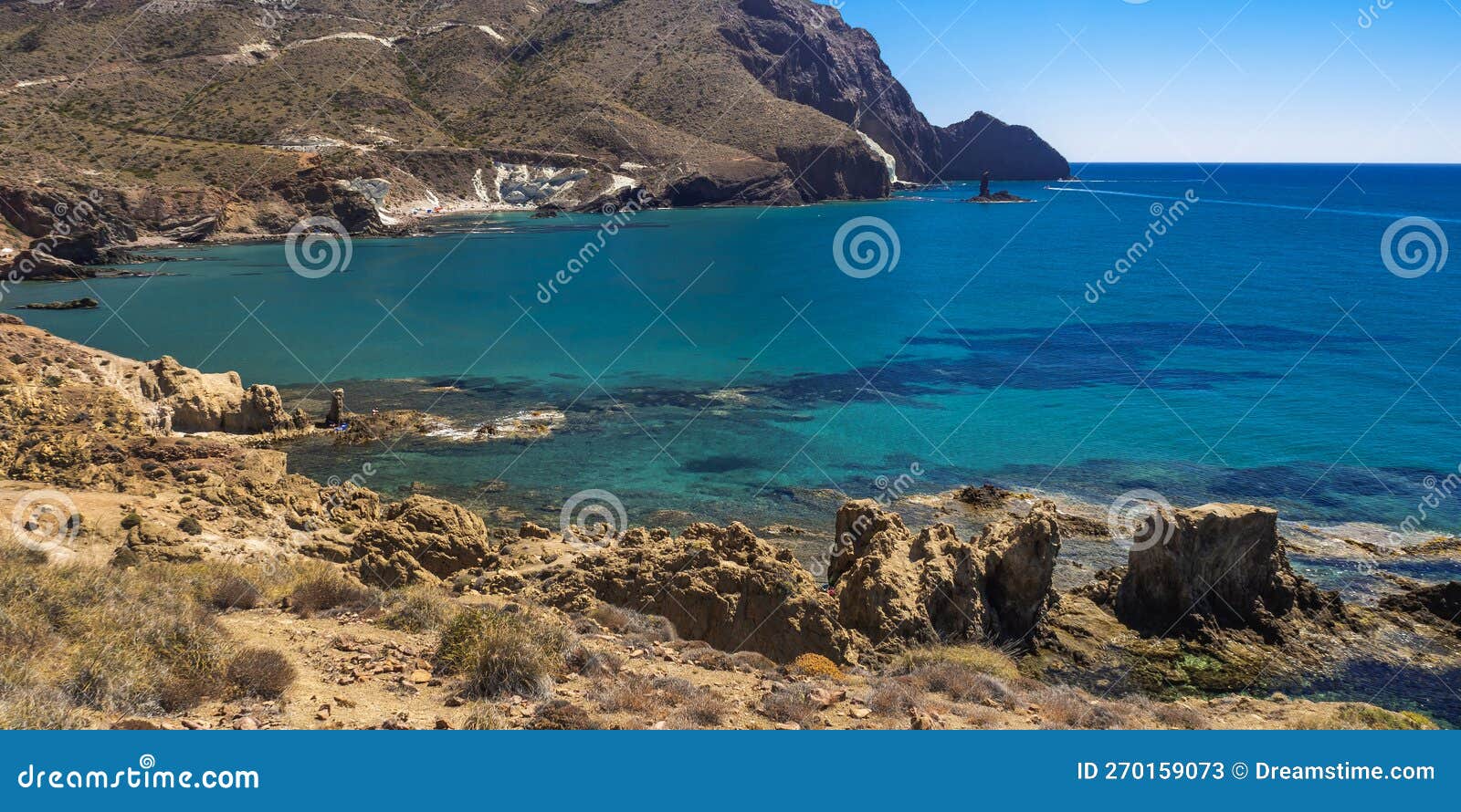 piedra del agujero, el dedo reef, cabo de gata-nÃ­jar natural park, spain