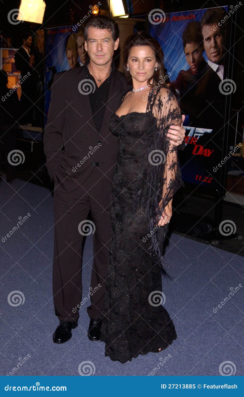 Pierce Brosnan Keely Shaye Smith Imagen Editorial Imagen De James Enlace Pierce Brosnan Keely Shaye Smith Imagen Editorial Imagen De James Enlace