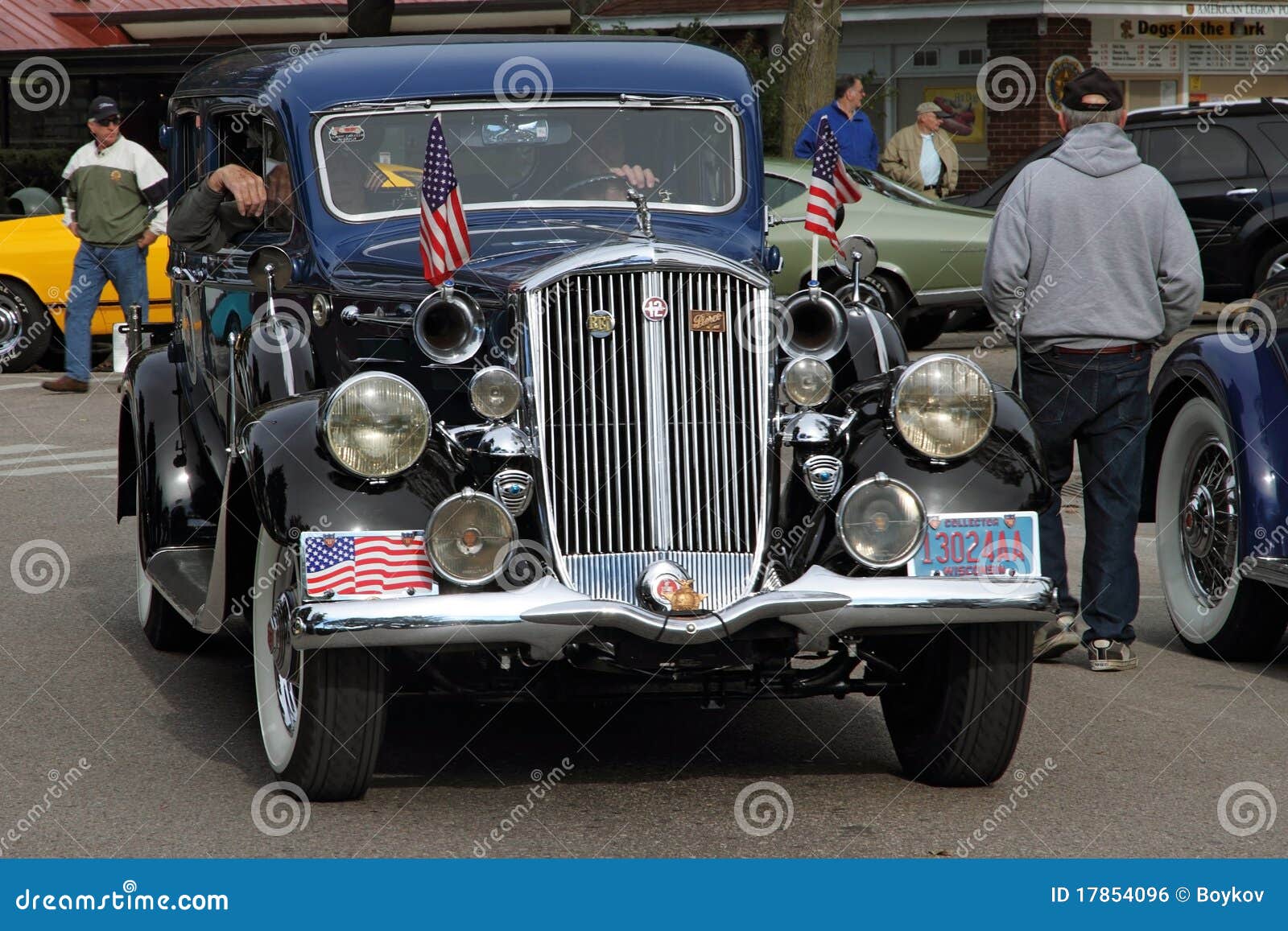 Pierce retro car editorial photo. Image of antique, bumper 17854096