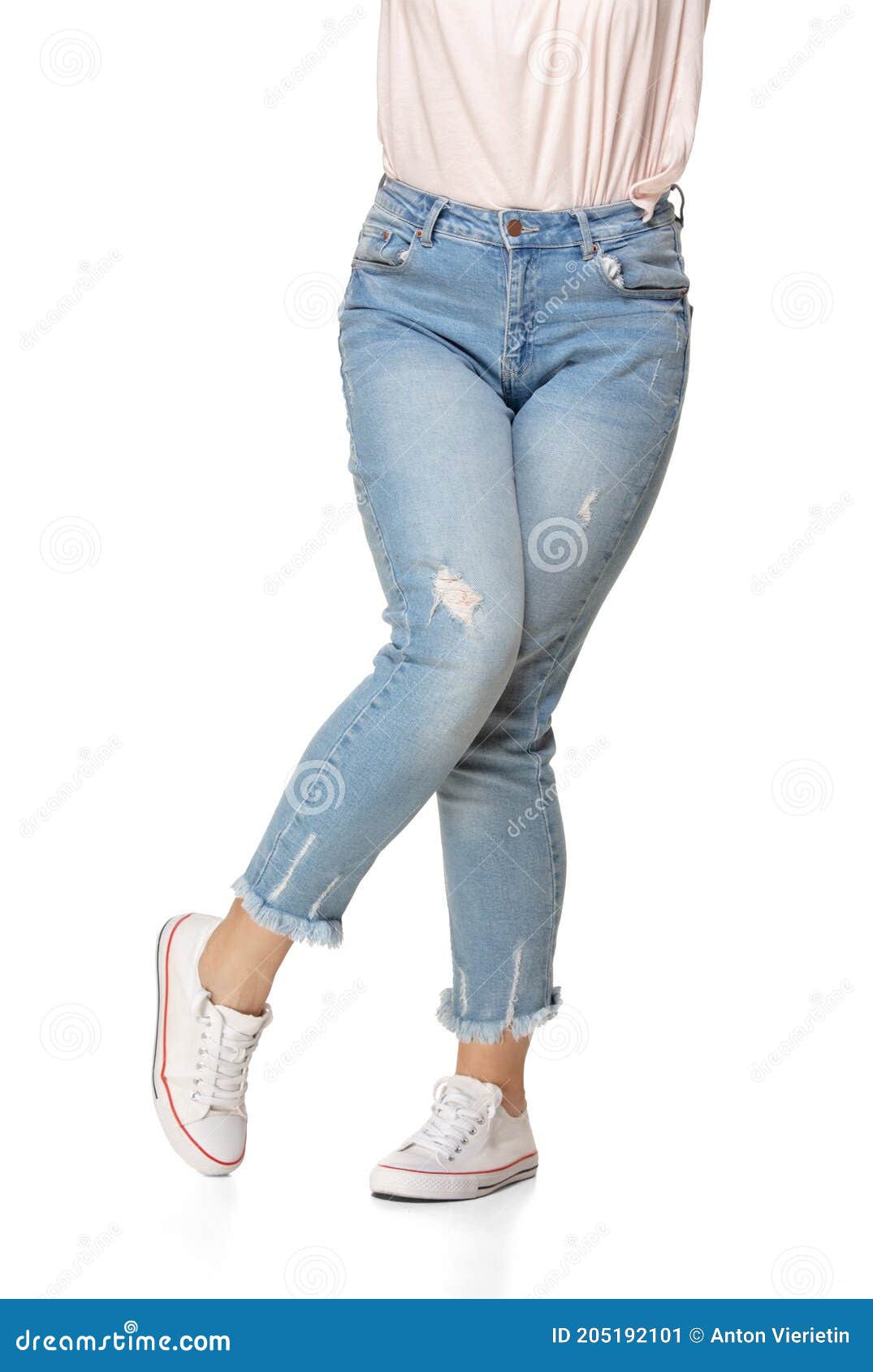Ropa casual con zapatos deportivos outlet