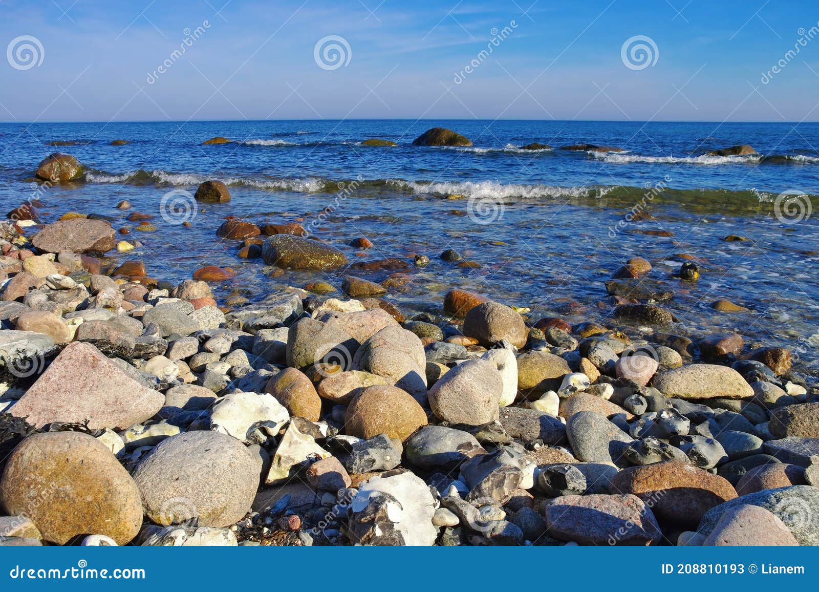 Pietre Di Pietra Focaia Sull'isola Di Ruegen Immagine Stock - Immagine di  mare, germania: 208810193