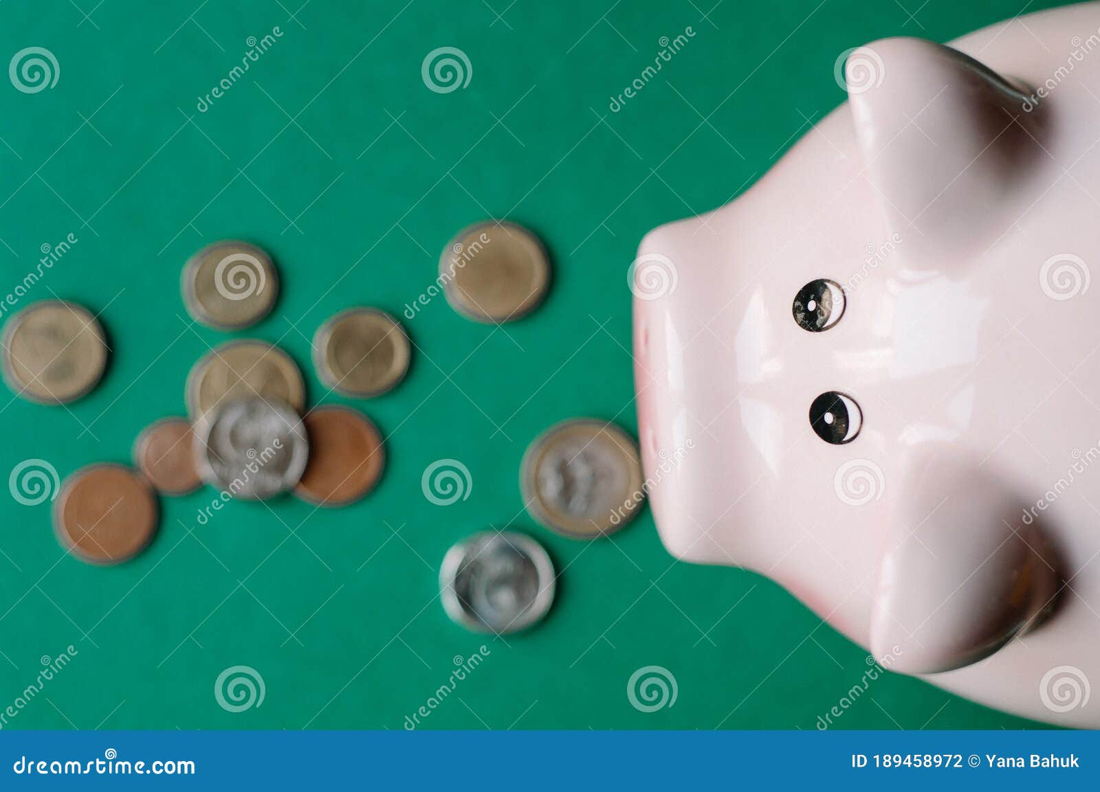 piggy bank with money, cute piggy bank on color background