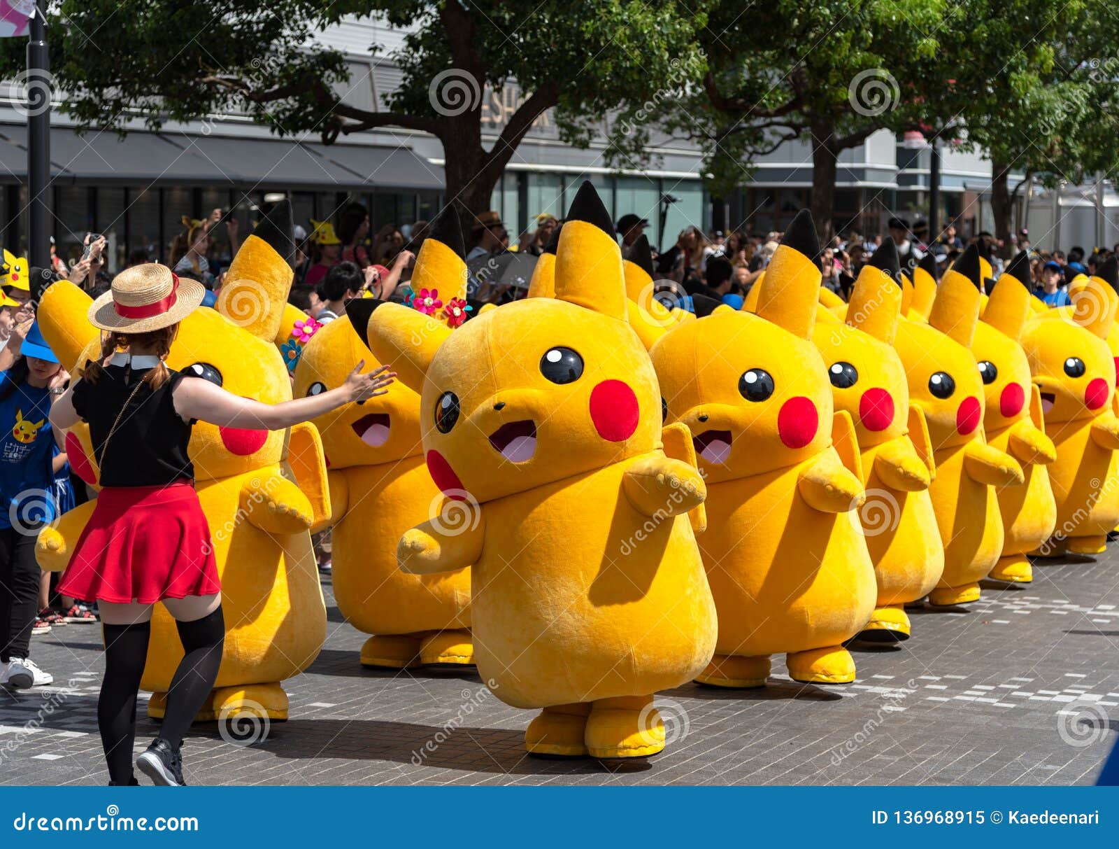 Pikachu Outbreak 18 Over 1 500 Pikachus To Appear Parade In Yokohama Editorial Image Image Of Interest Japanese