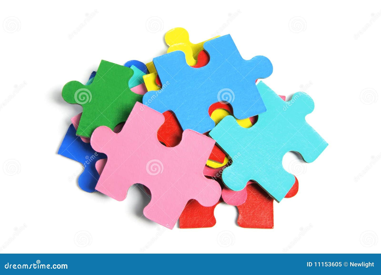 pile of jigsaw puzzle pieces