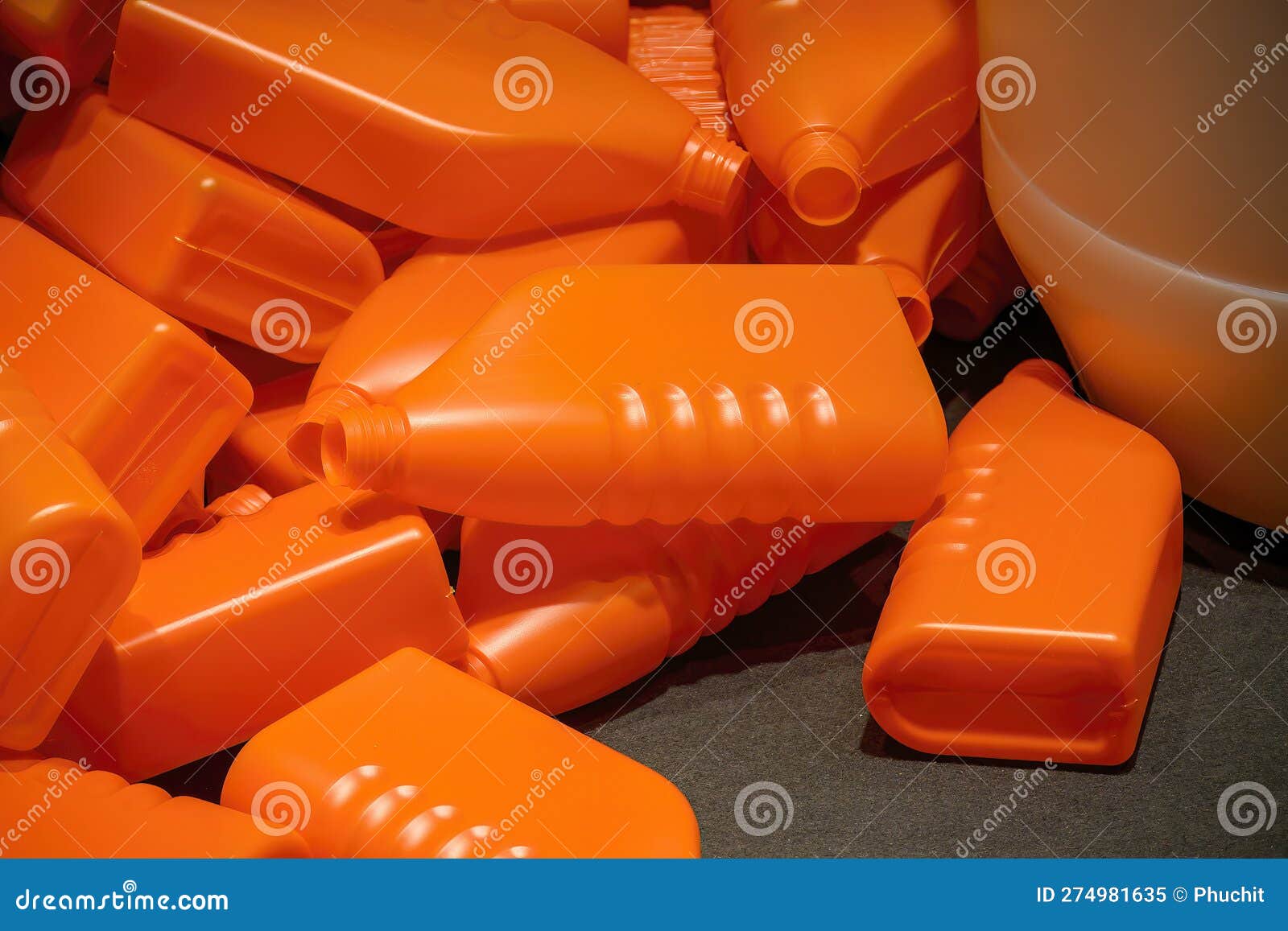 The Pile of Oil Lubricant Container Manufacturing Process by Blow Mold