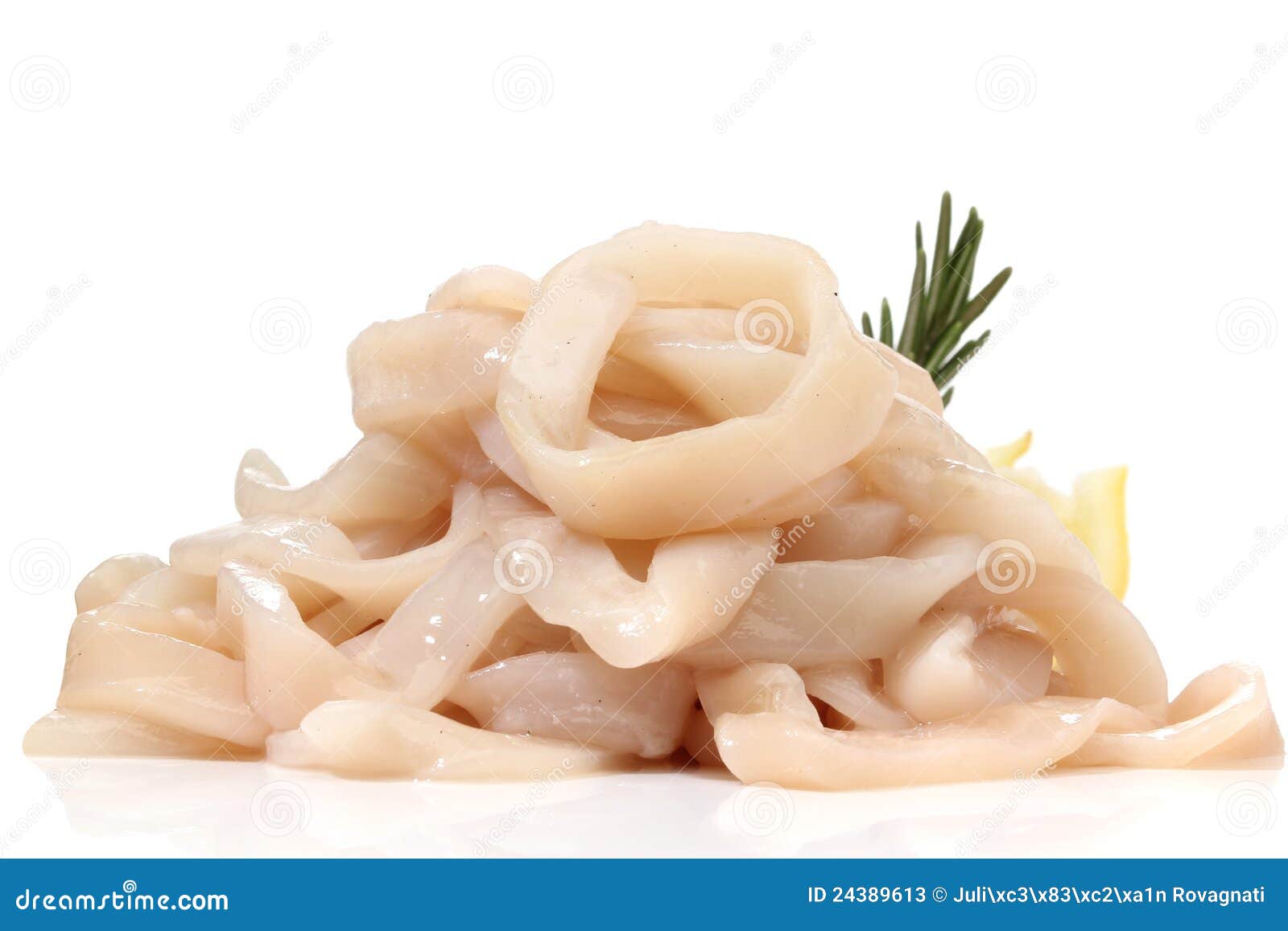 pile of raw squid rings