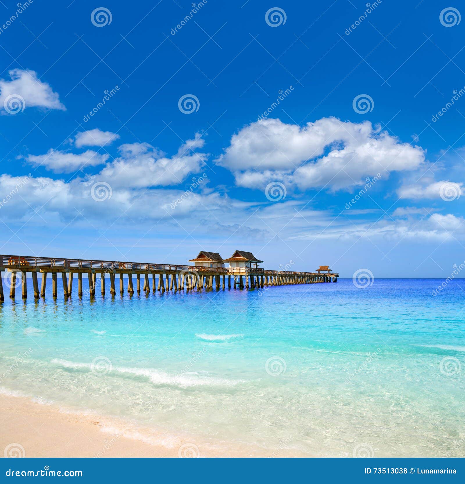 Pilier Et Plage De Naples En Floride Etats Unis Photo Stock