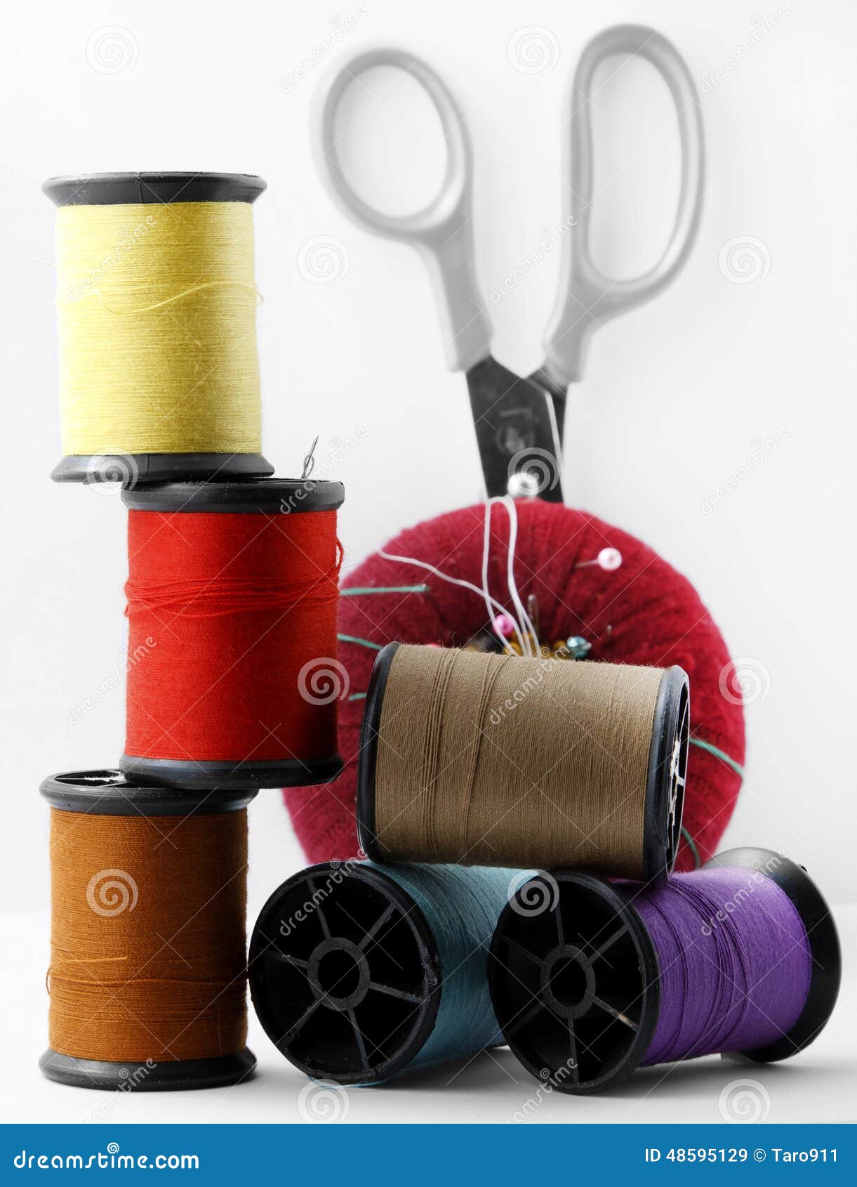 Pin and wool stock image. Image of dressmaking, embroidery 48595129