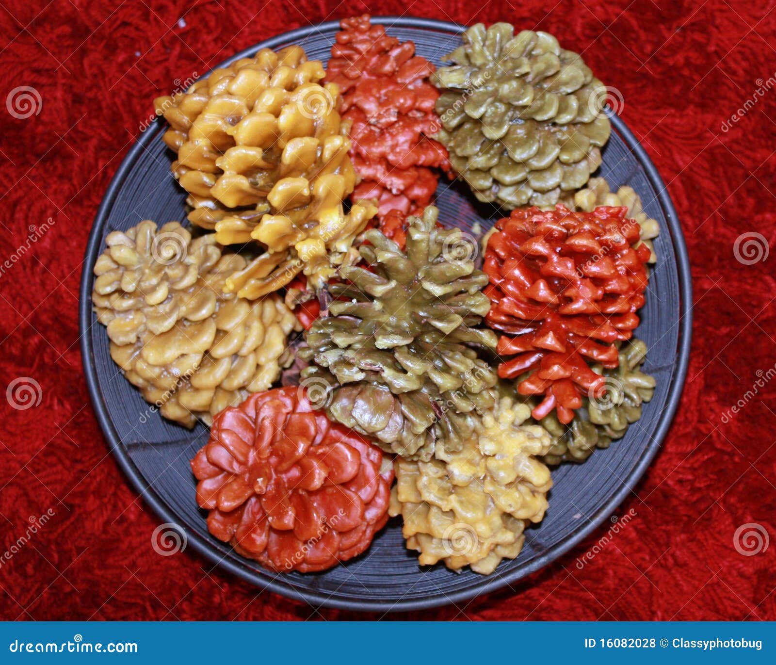 Pine cone fire starters stock photo. Image of fragrance 16082028