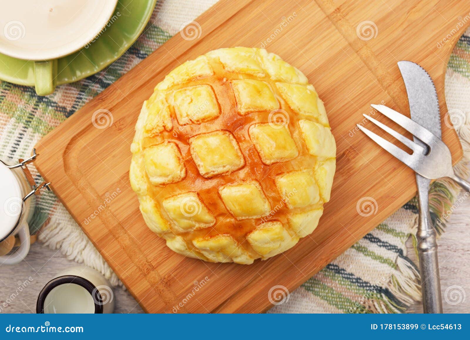 Pineapple bun / Polomanbo stock image. Image of brunch 178153899