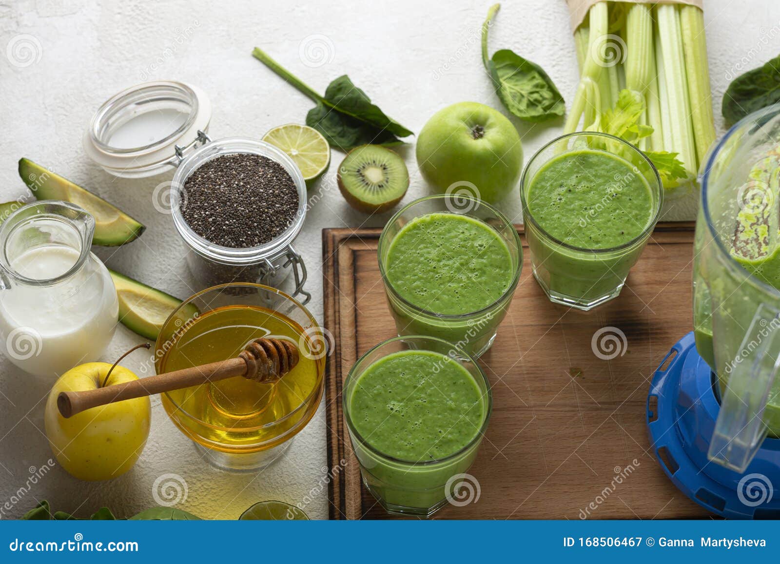 Juice, Vegetable Smoothie, Celery Juice Recipe, Spinach Juice, Smoothie Drink, Avocado Apple Stock Image - Image of lifestyle, celery: 168506467