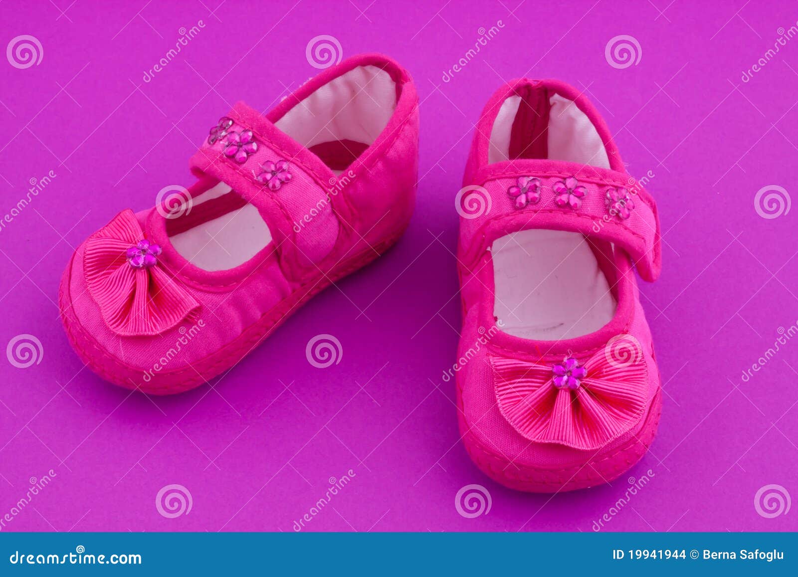 Pink baby shoes stock photo. Image of wear, kids, girl - 19941944