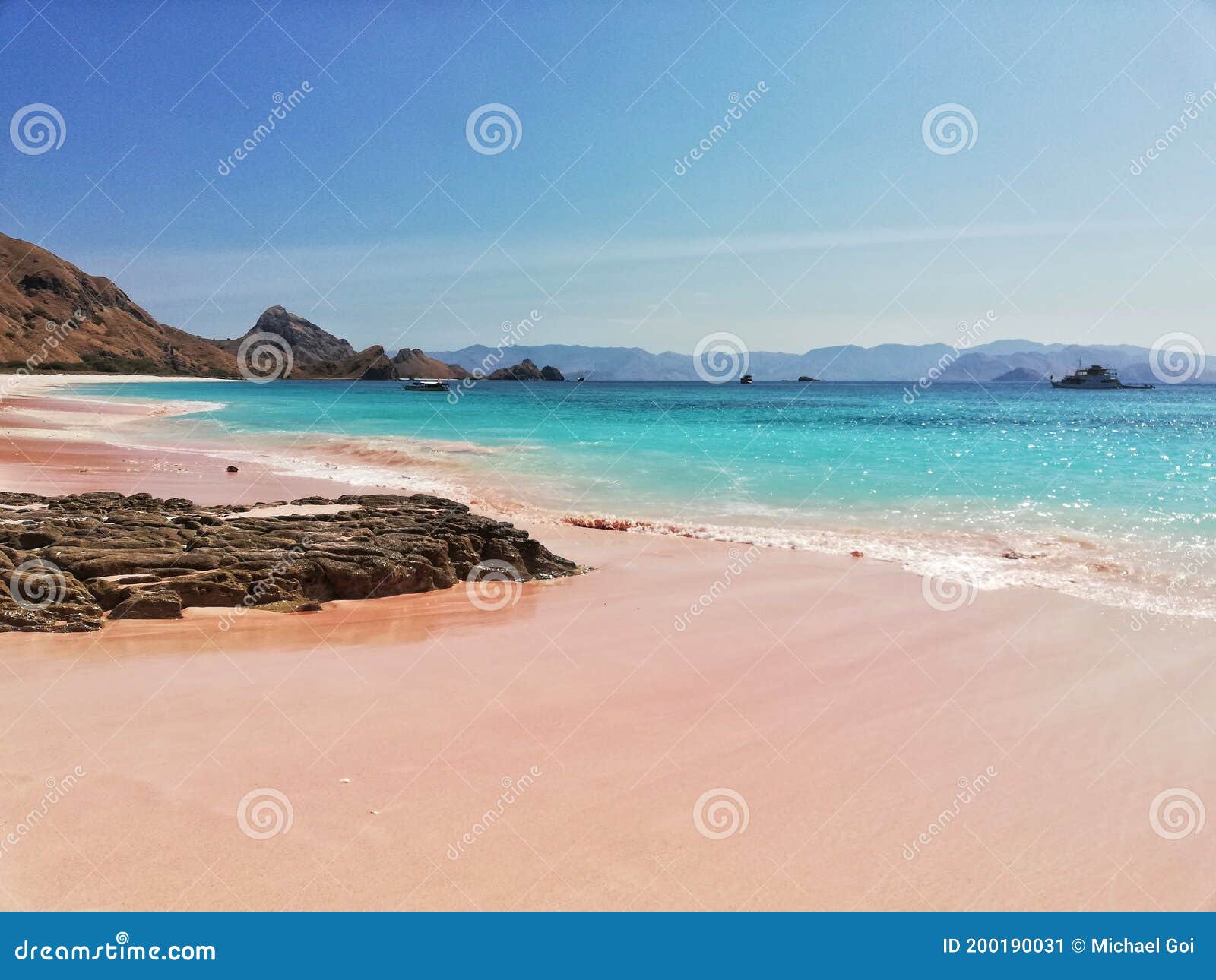 Pink Beach - Labuan Bajo stock image. Image of terrain - 200190031