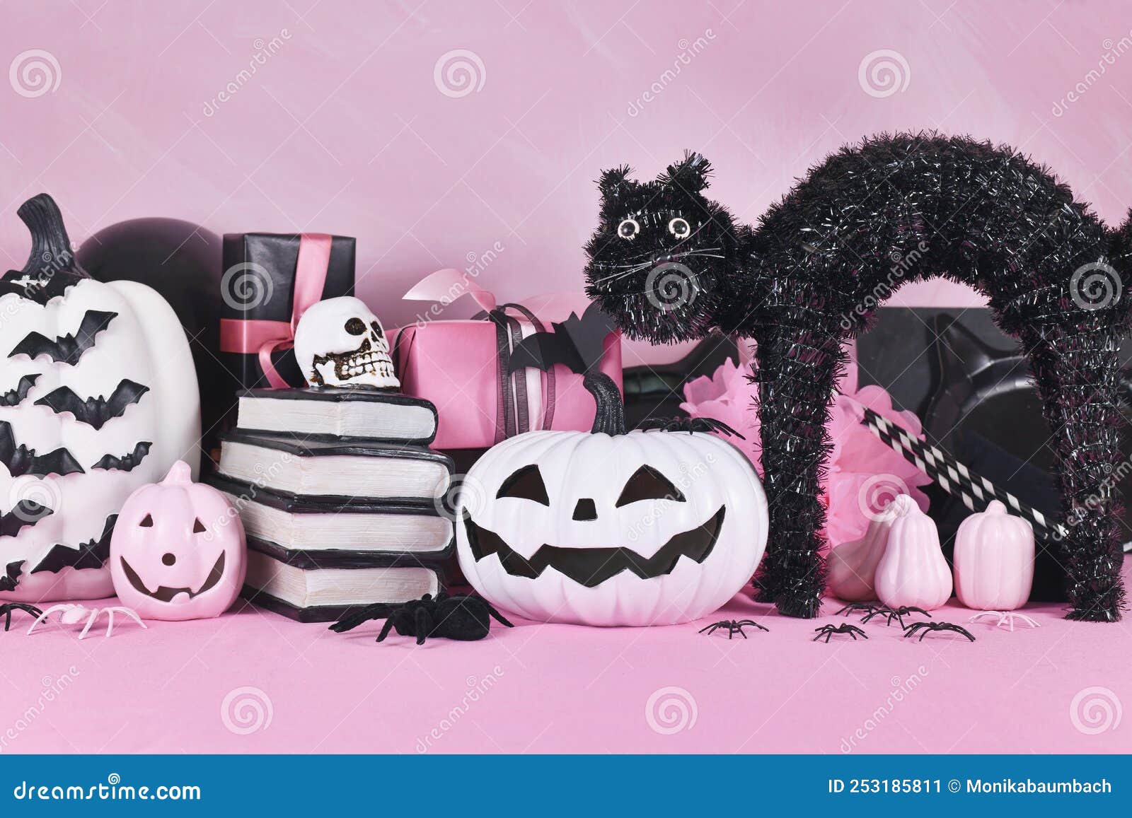 20+ ý tưởng pink halloween decor độc đáo và nữ tính cho Halloween