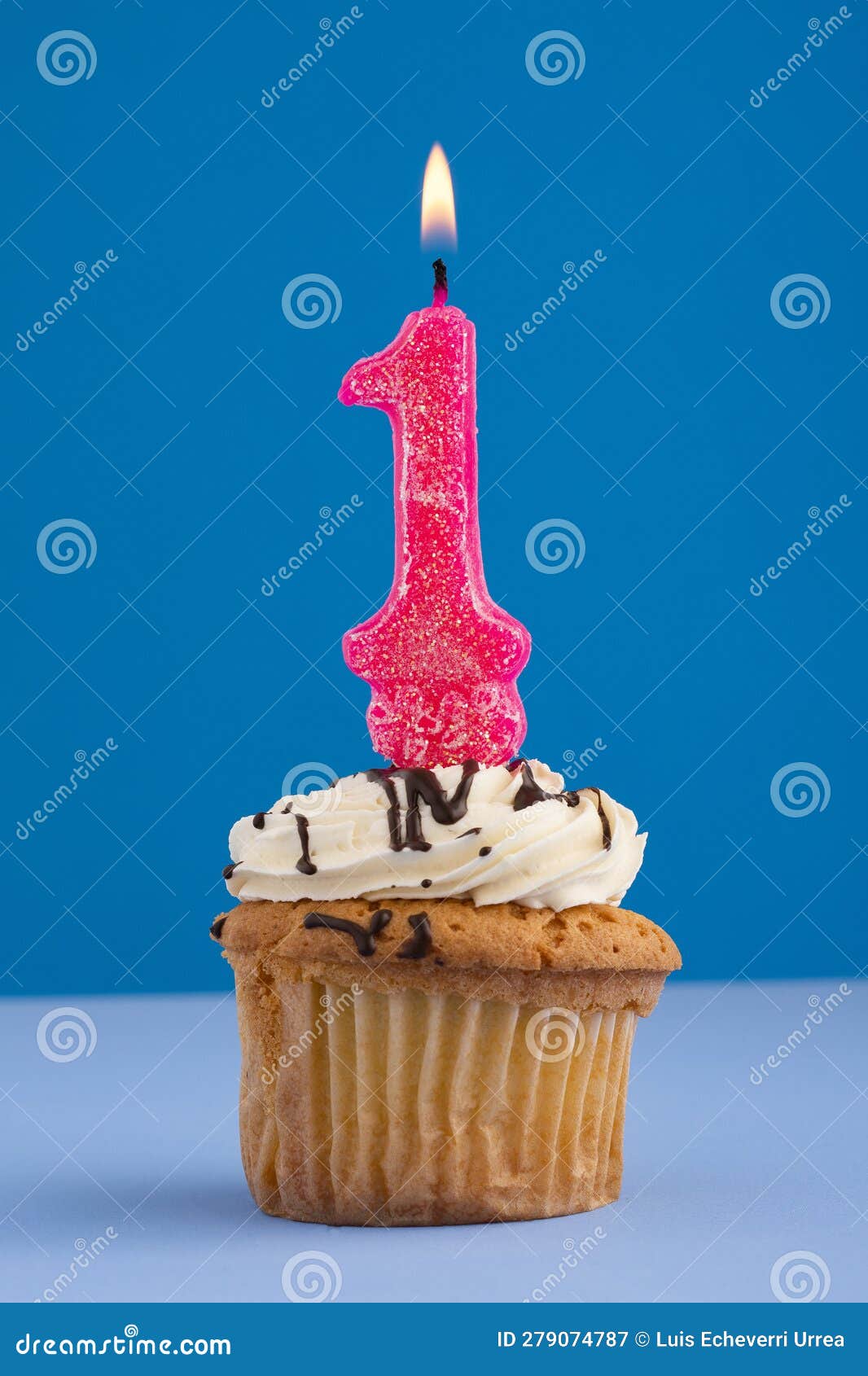 Pink Number 1 Candle - Birthday Cake on Blue Background Stock Image ...