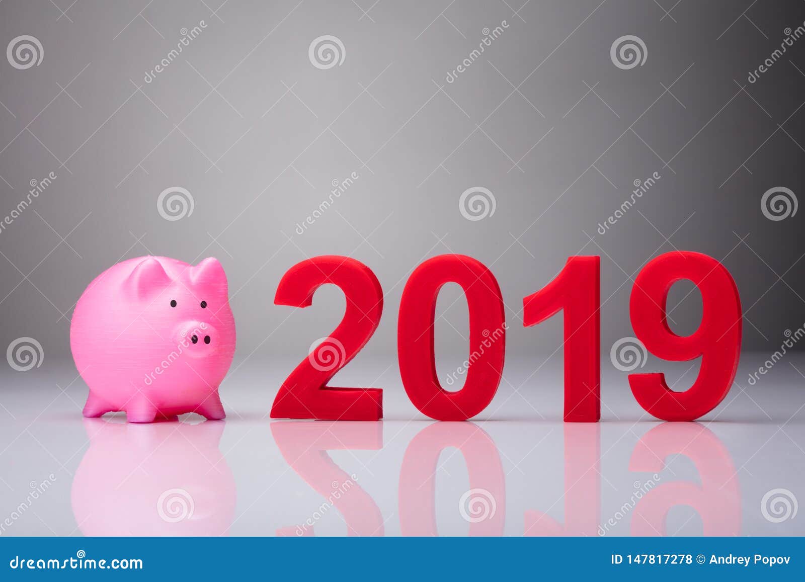 17 апреля 2019 год. 2019 Год. 2019 Картинка. Картинки года 2019 год. 2019 Надпись.