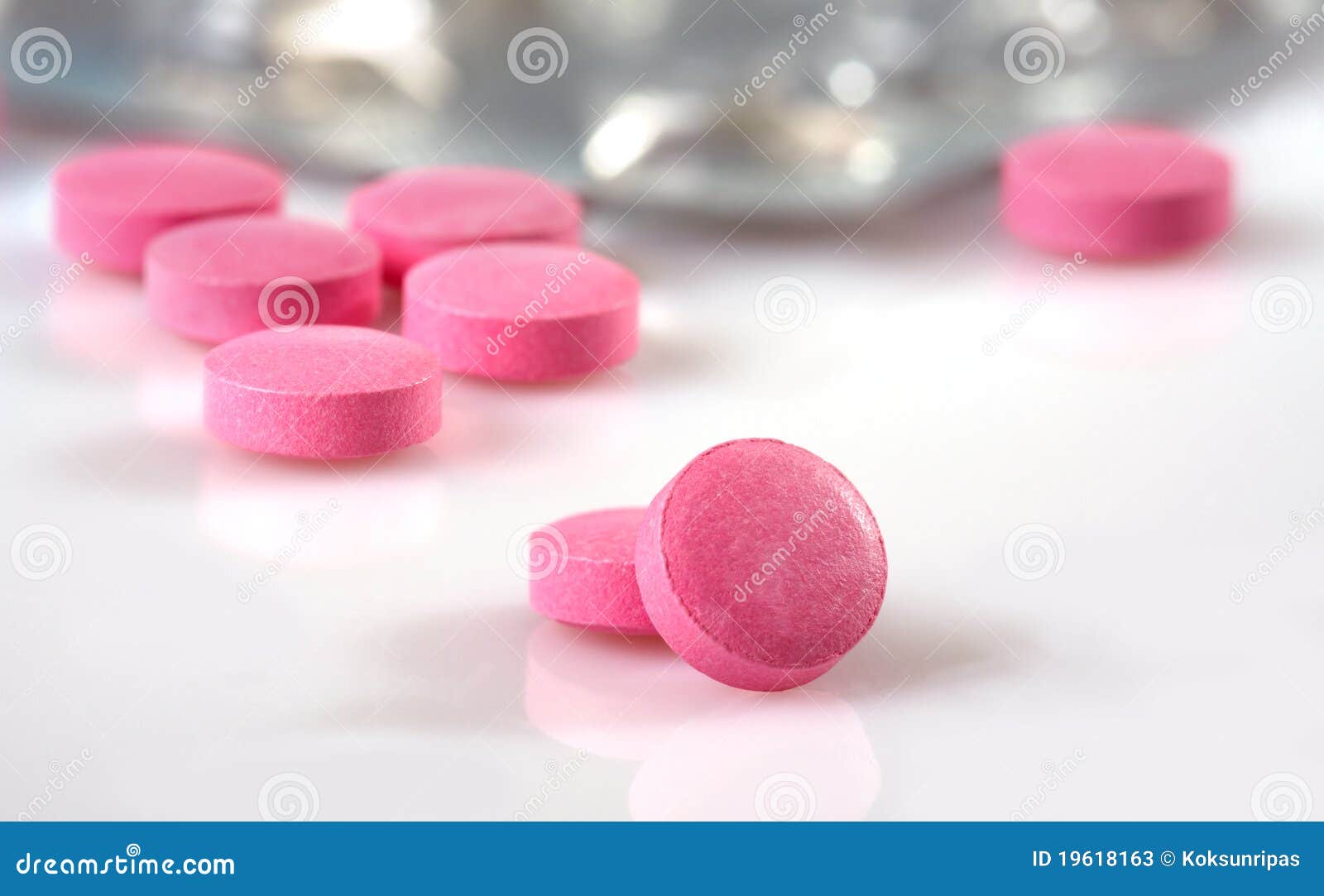 Pink pills stock image. Image of health, narcotic, closeup 19618163