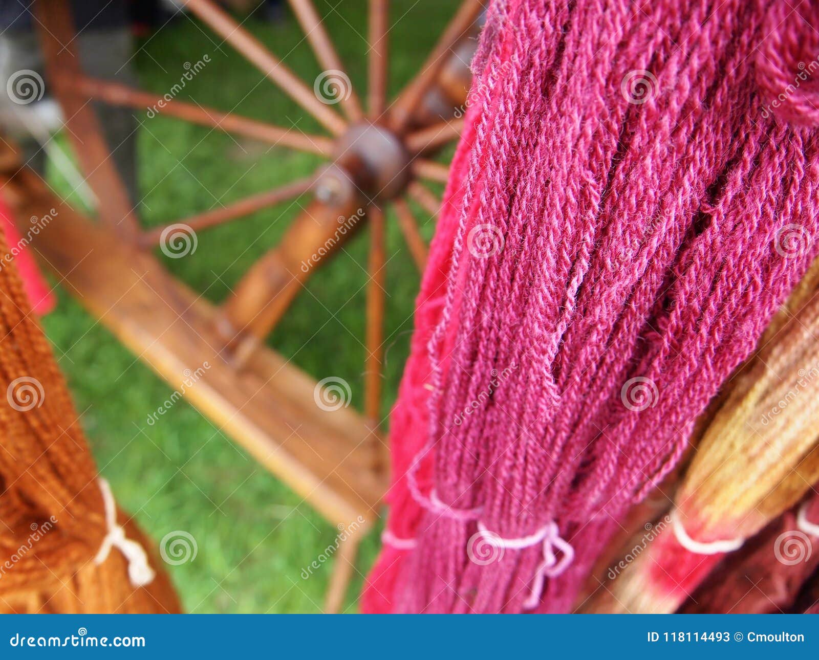 Spinning Wheel For Making Yarn From Wool Fibers. Vintage Rustic
