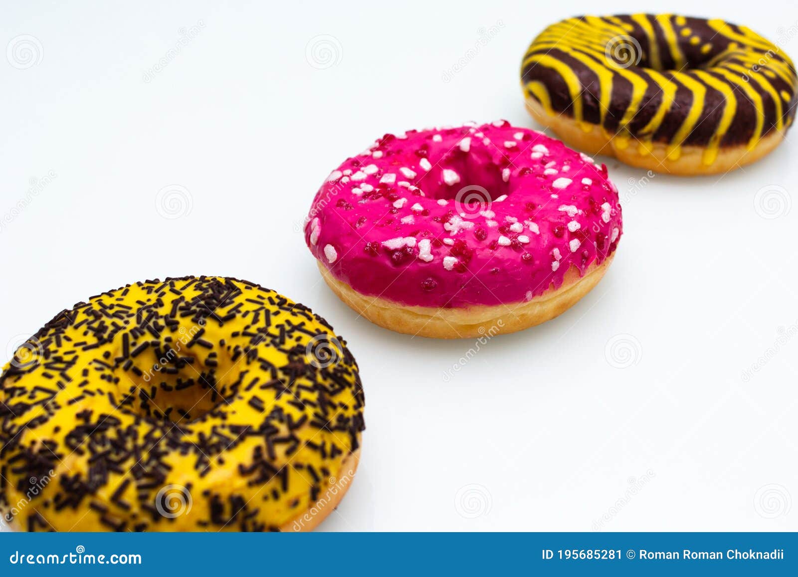Download 15 044 Yellow Sprinkles Photos Free Royalty Free Stock Photos From Dreamstime Yellowimages Mockups