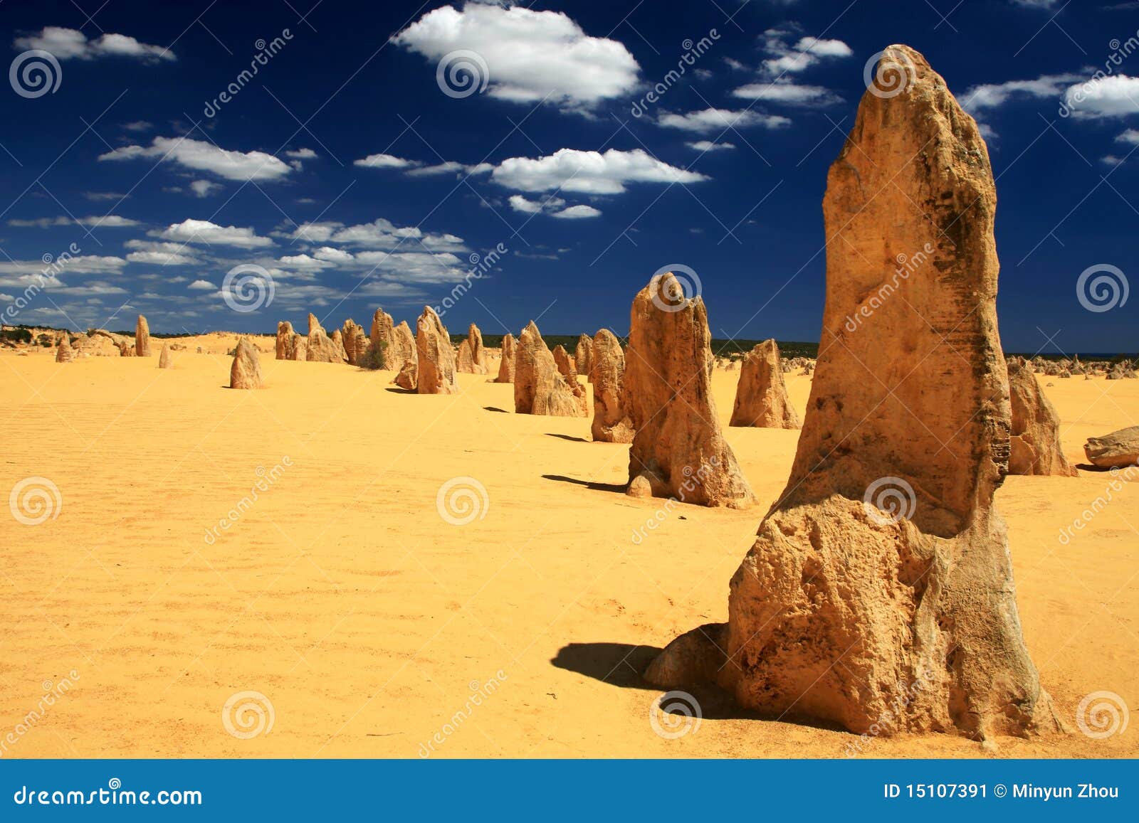 pinnacles desert