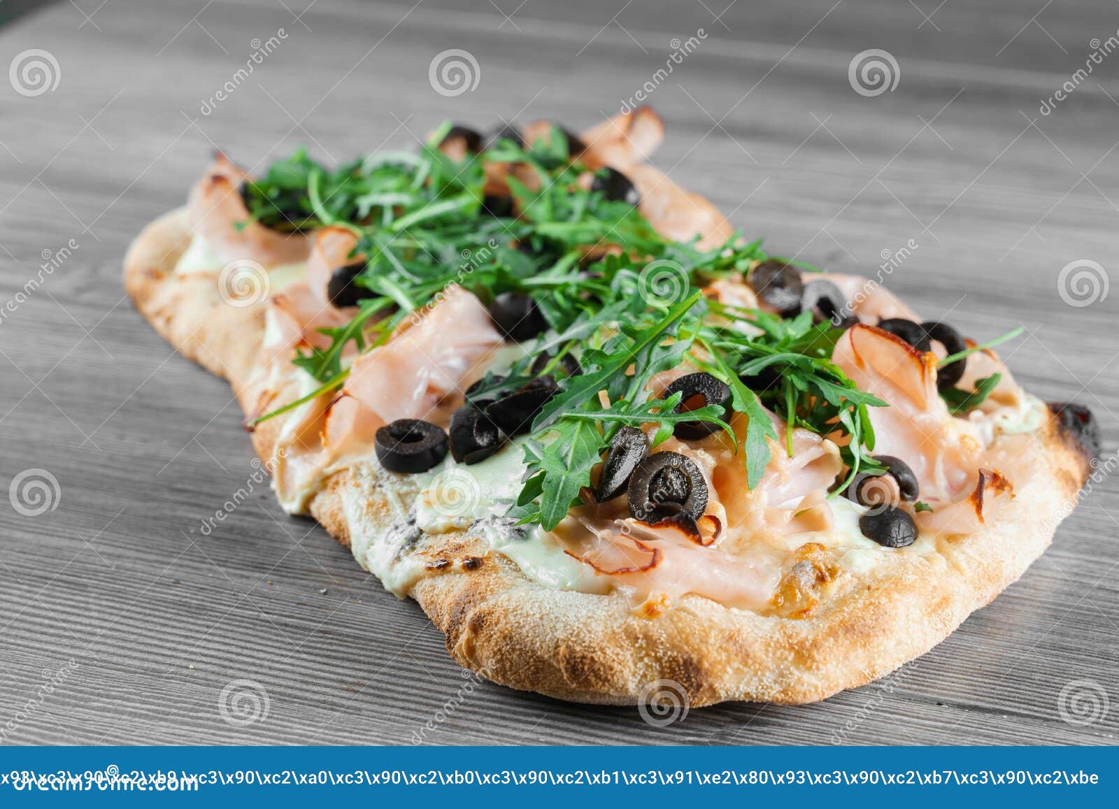 Pinsa Romana Gourmet Italian Cuisine. Scrocchiarella. Food Delivery. Pinsa  with Meat, Arugula, Olives, Cheese. Stock Photo - Image of romana, lunch:  216514338