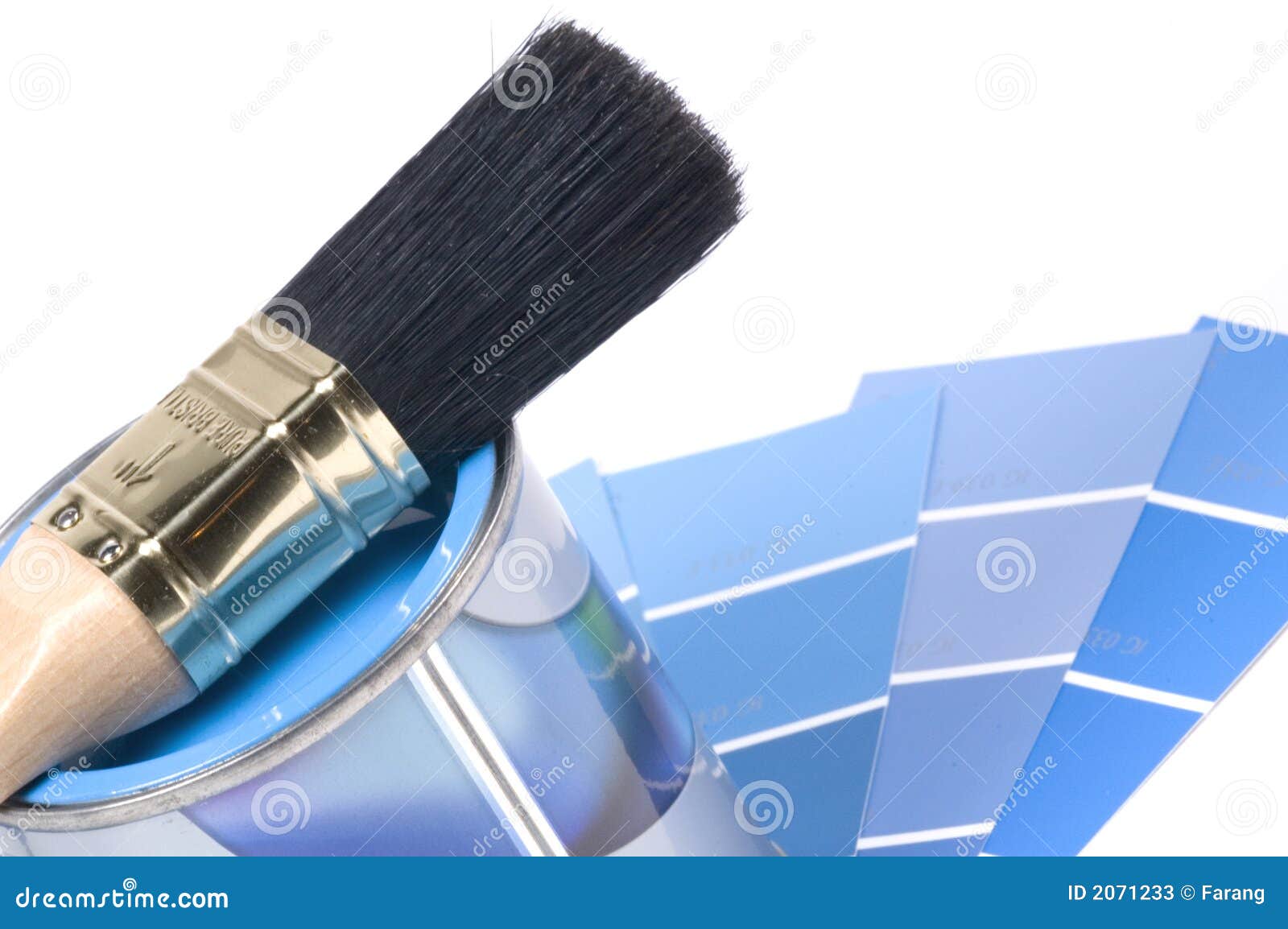 Possa com pintura azul e um pincel na parte superior