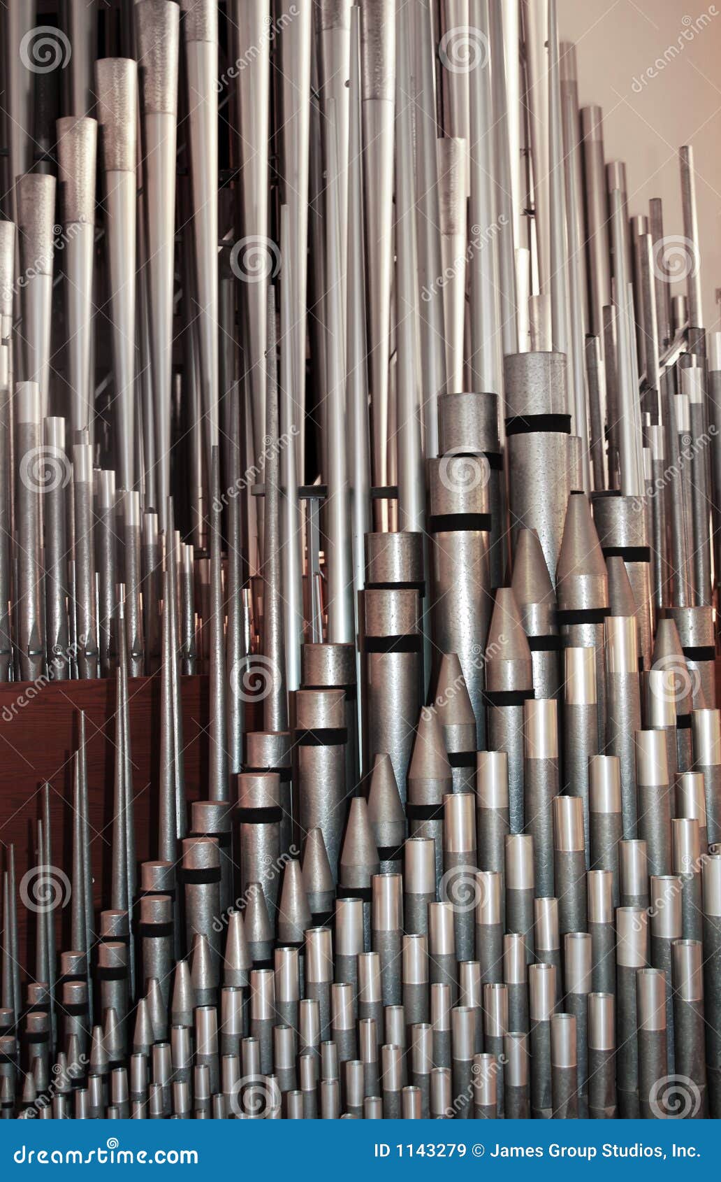 pipe organ pipes