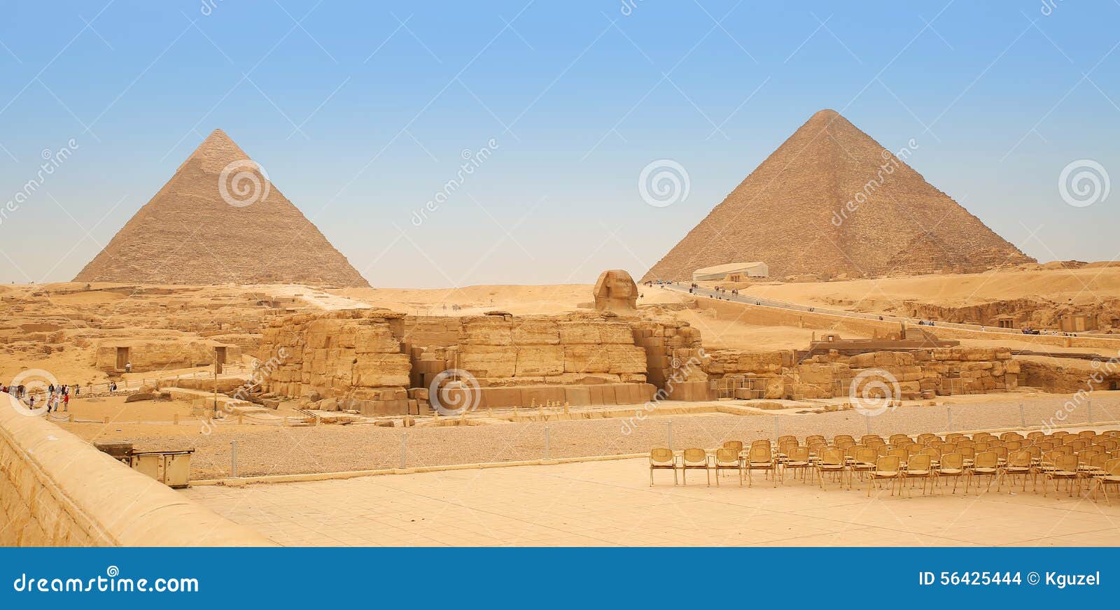 Pirámides y la esfinge en Giza Egipto