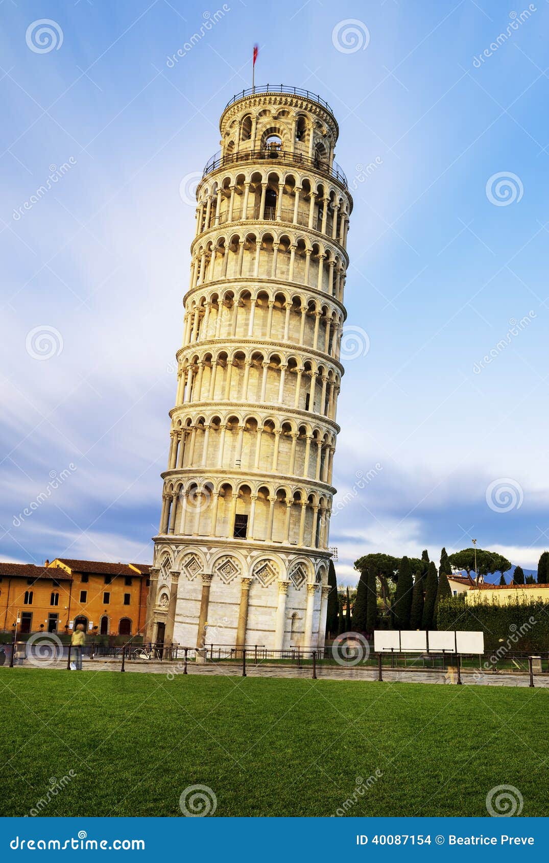pisa leaning tower, italy