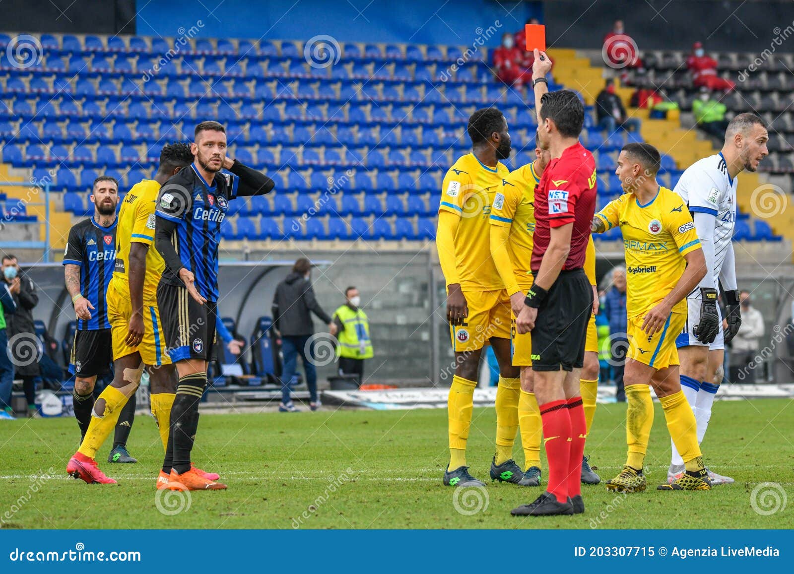 Pisa vs Cittadella editorial image. Image of player - 203307715