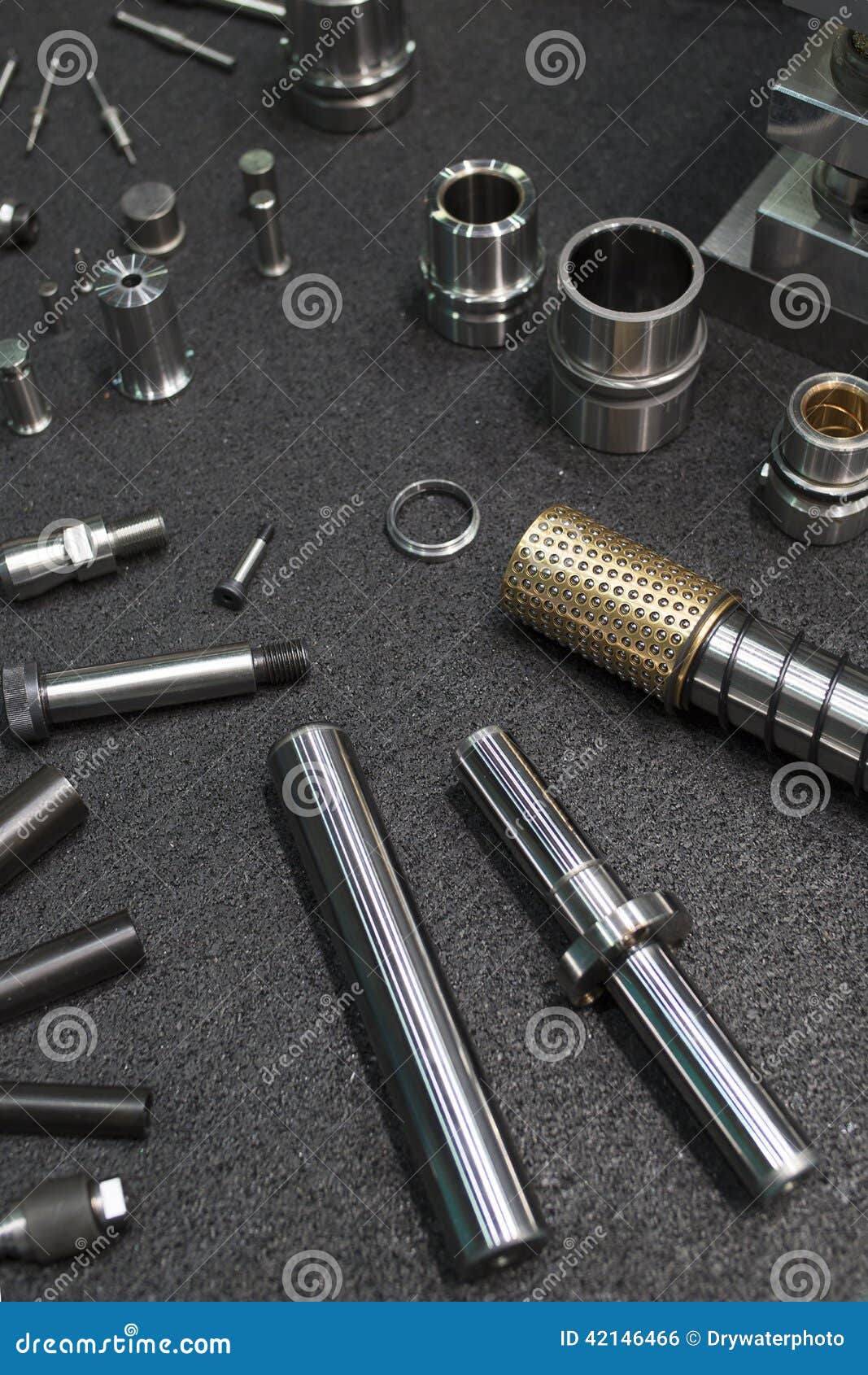Piston and cylinder stock photo. Image of devices, close 42146466