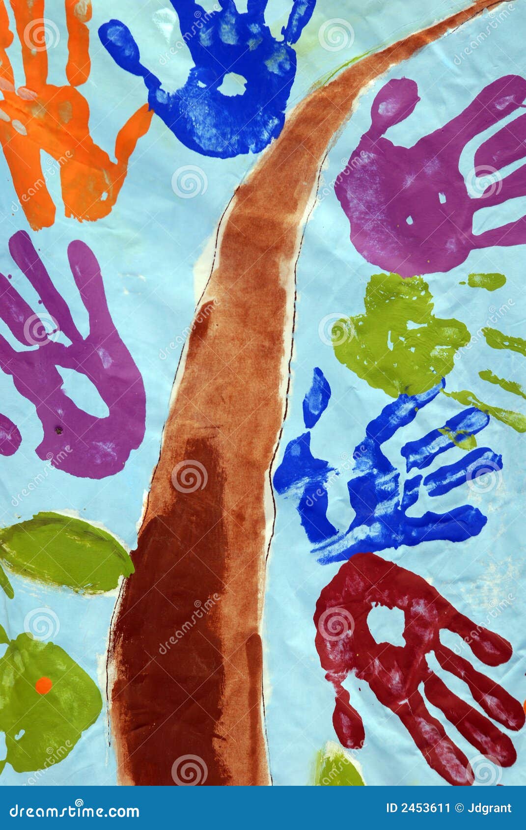 Pittura Della Mano Dei Bambini Immagine Stock - Immagine di classe, colori:  2453611