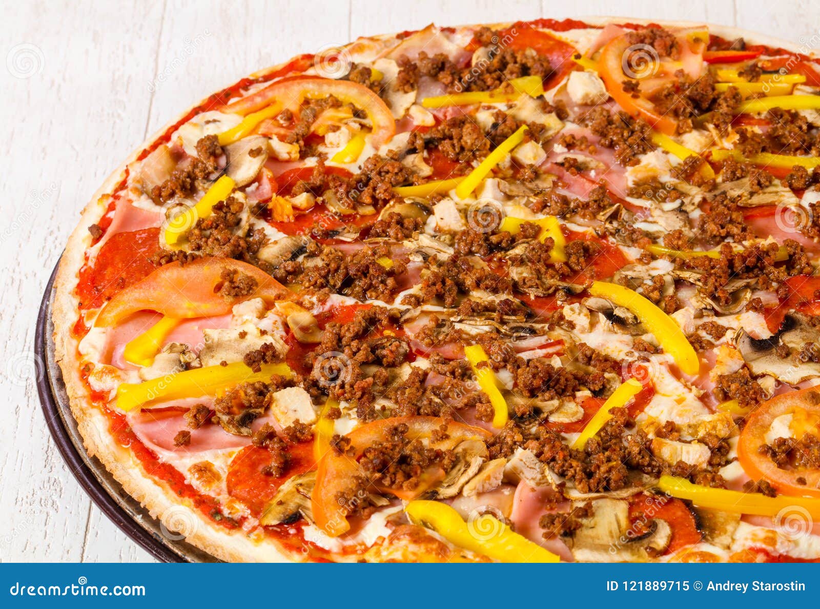 Pizza with minced meat stock image. Image of lunch, traditional 121889715