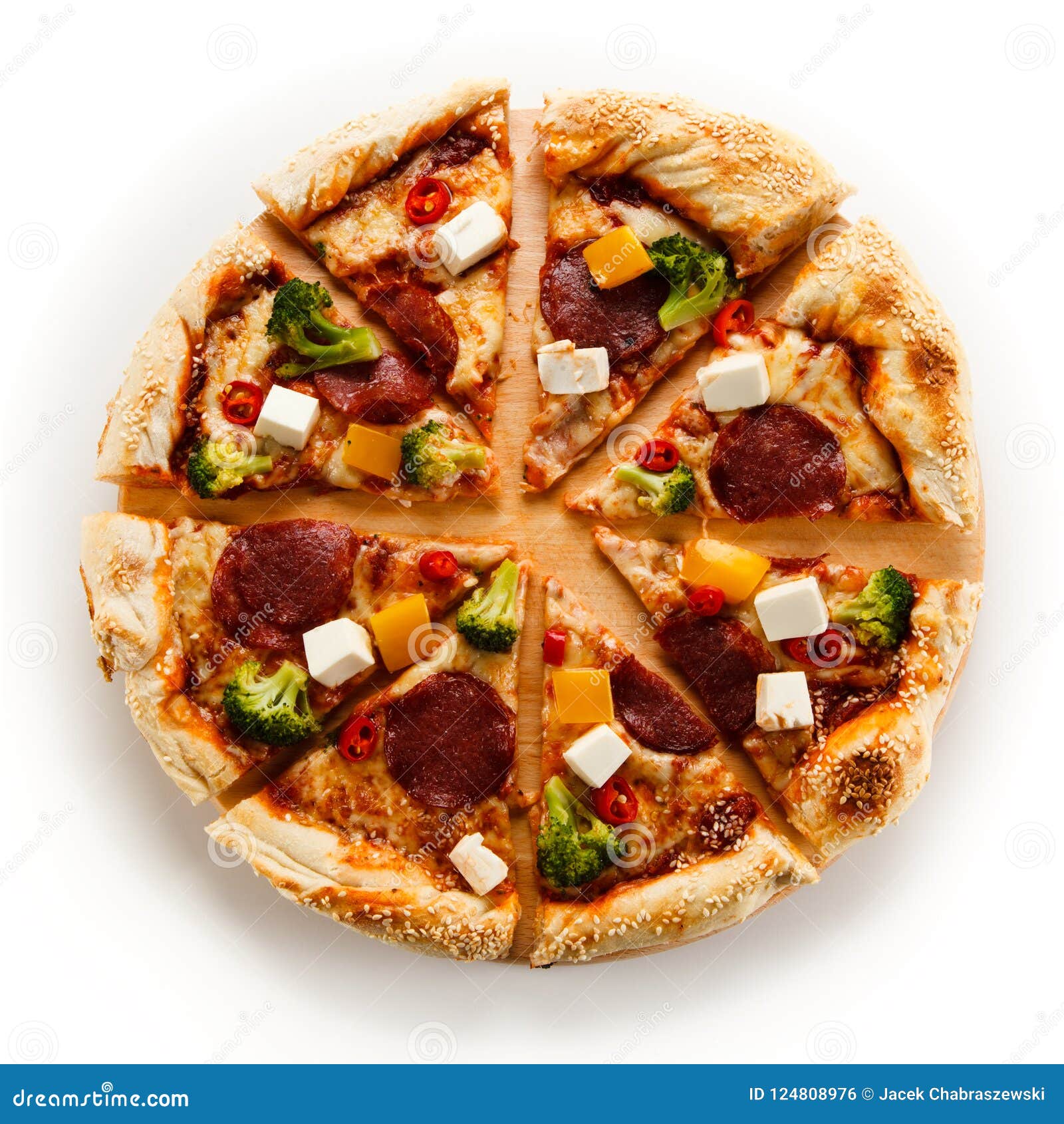 Pizza Mit Schinken, Mais, Pilzen Und Getrockneten Tomaten Stockfoto ...