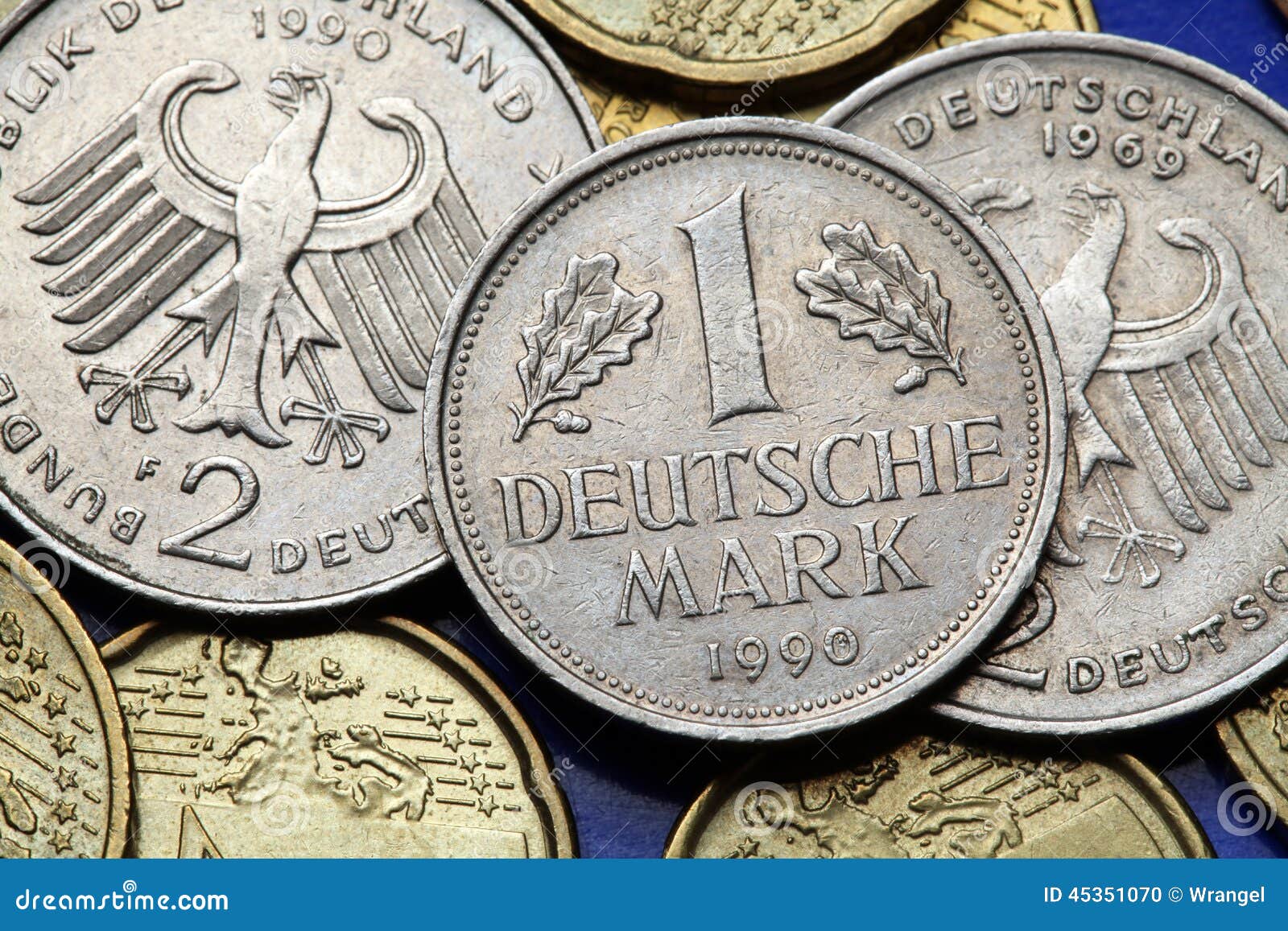 Pièces De Monnaie De L'Allemagne Photo stock Image du héraldique